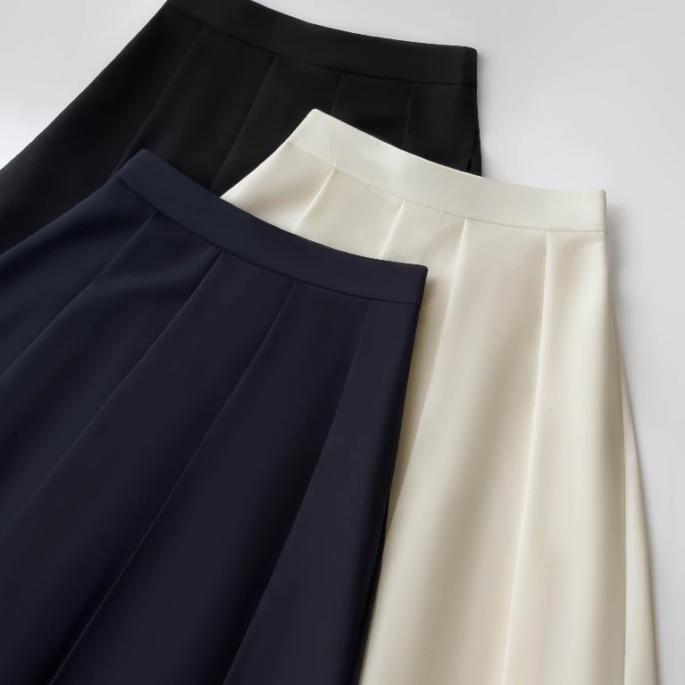 Chân váy midi xếp ly bản lớn