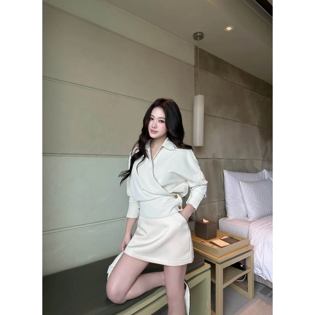 Chân váy tafta lụa dáng ngắn