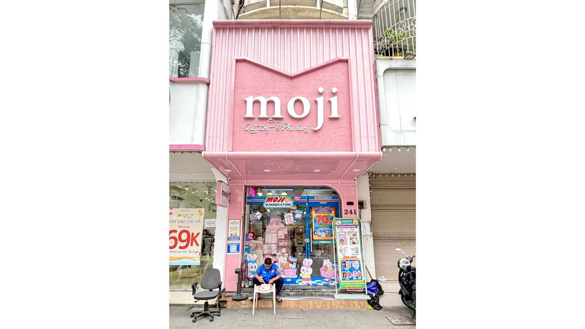 Moji Chùa Bộc