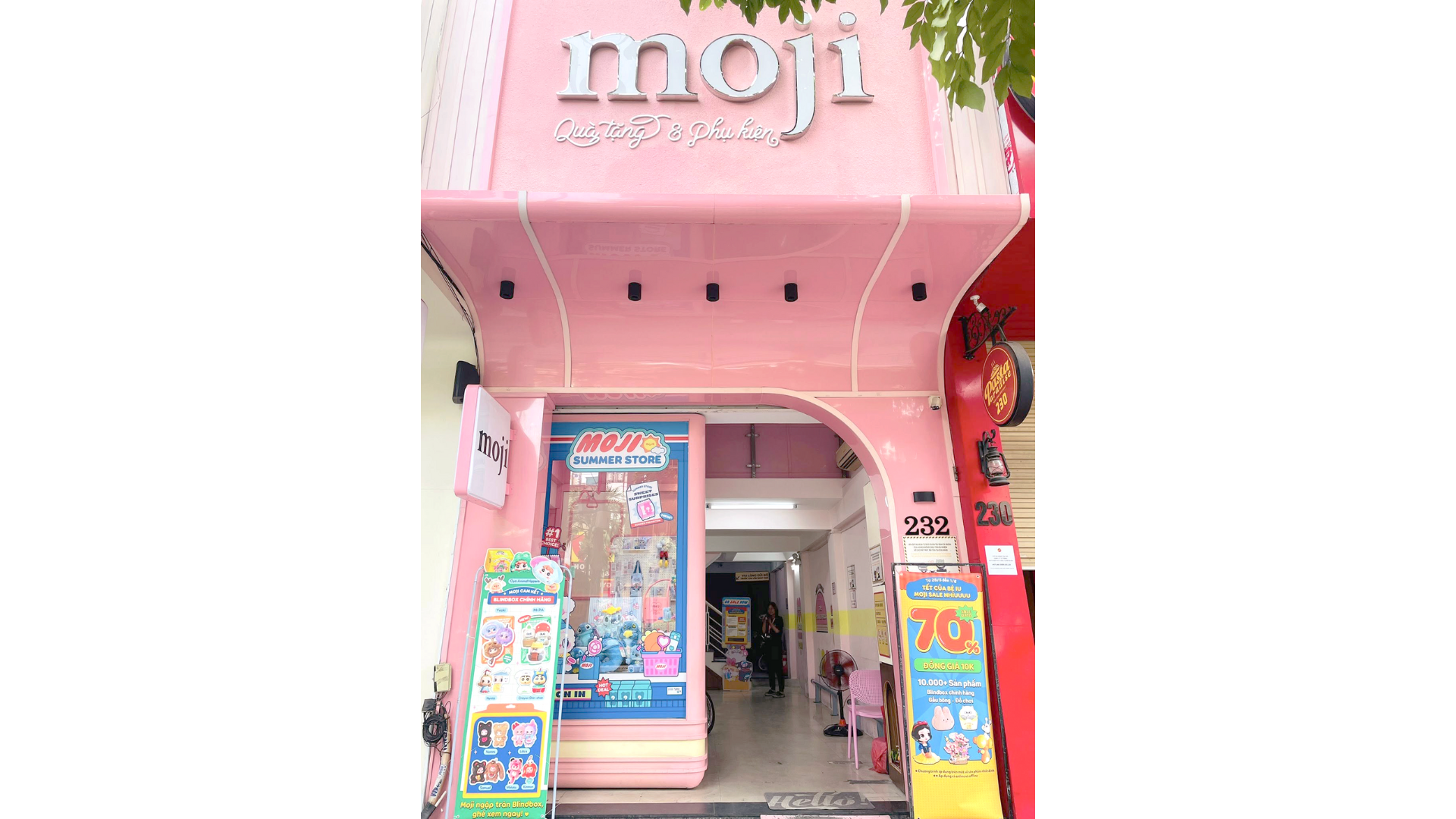 Moji Phan Xích Long