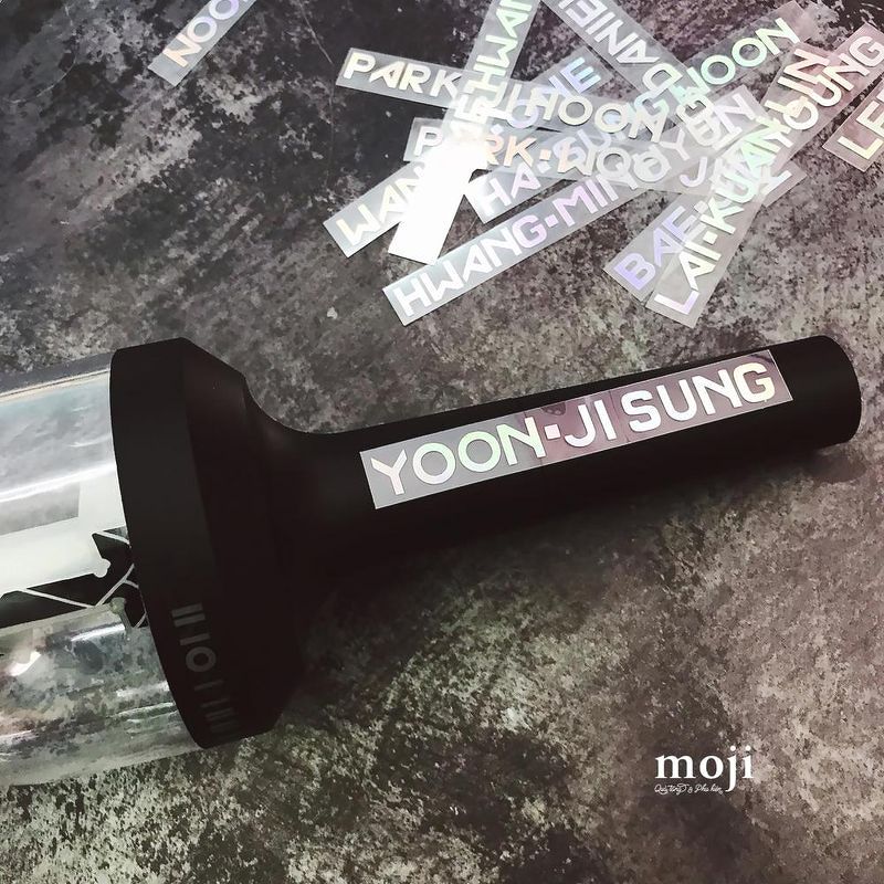 Sticker idol hologram Yoon Jisung Wanna One