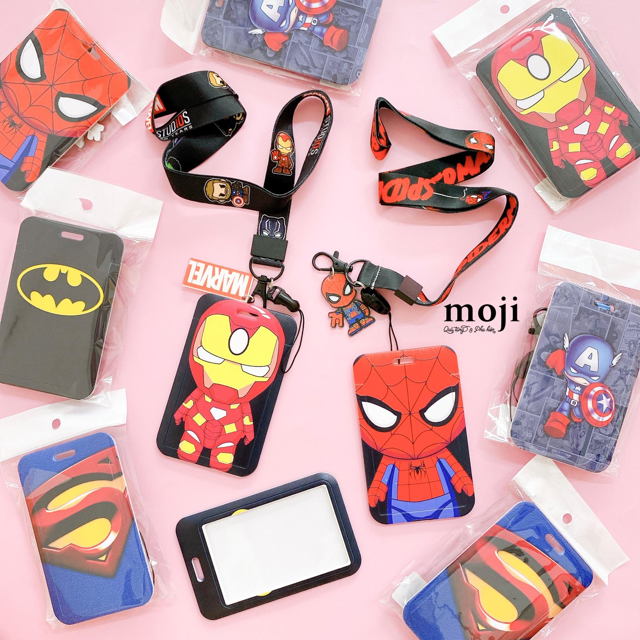 Đeo thẻ dọc Siêu nhân kèm strap 7x11