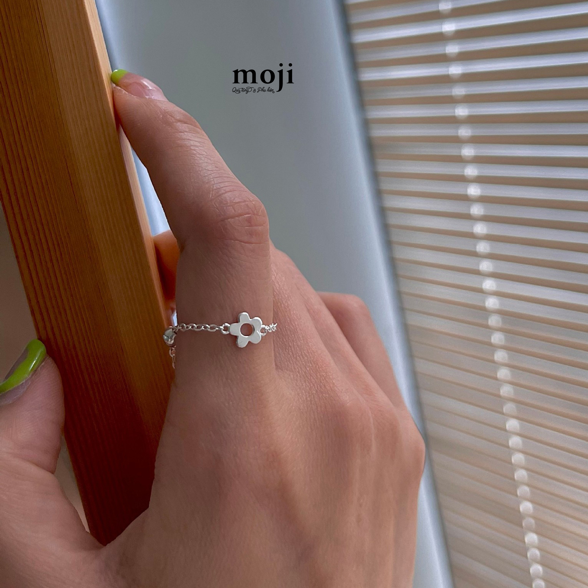 ThumbnailUri