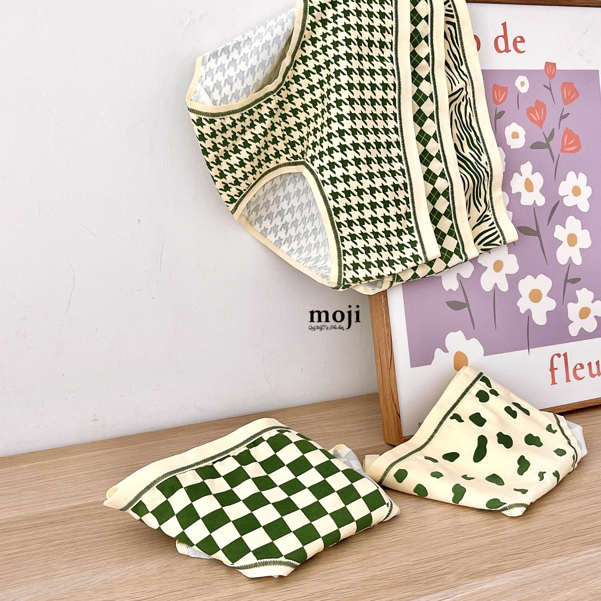 Quần chip MJ Gridiron pattern