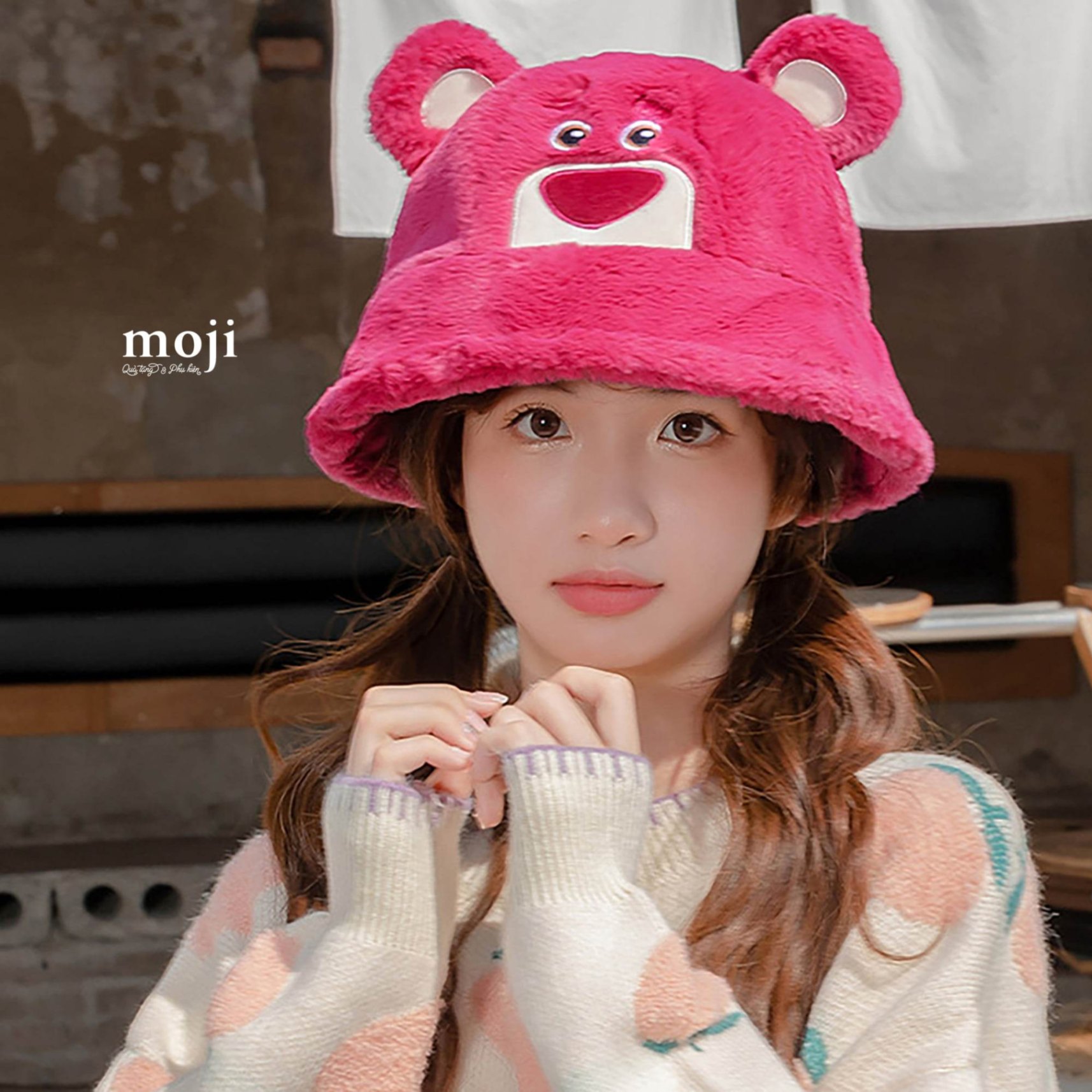 Mũ nón bucket lông xù TS Gấu dâu Lotso face có tai