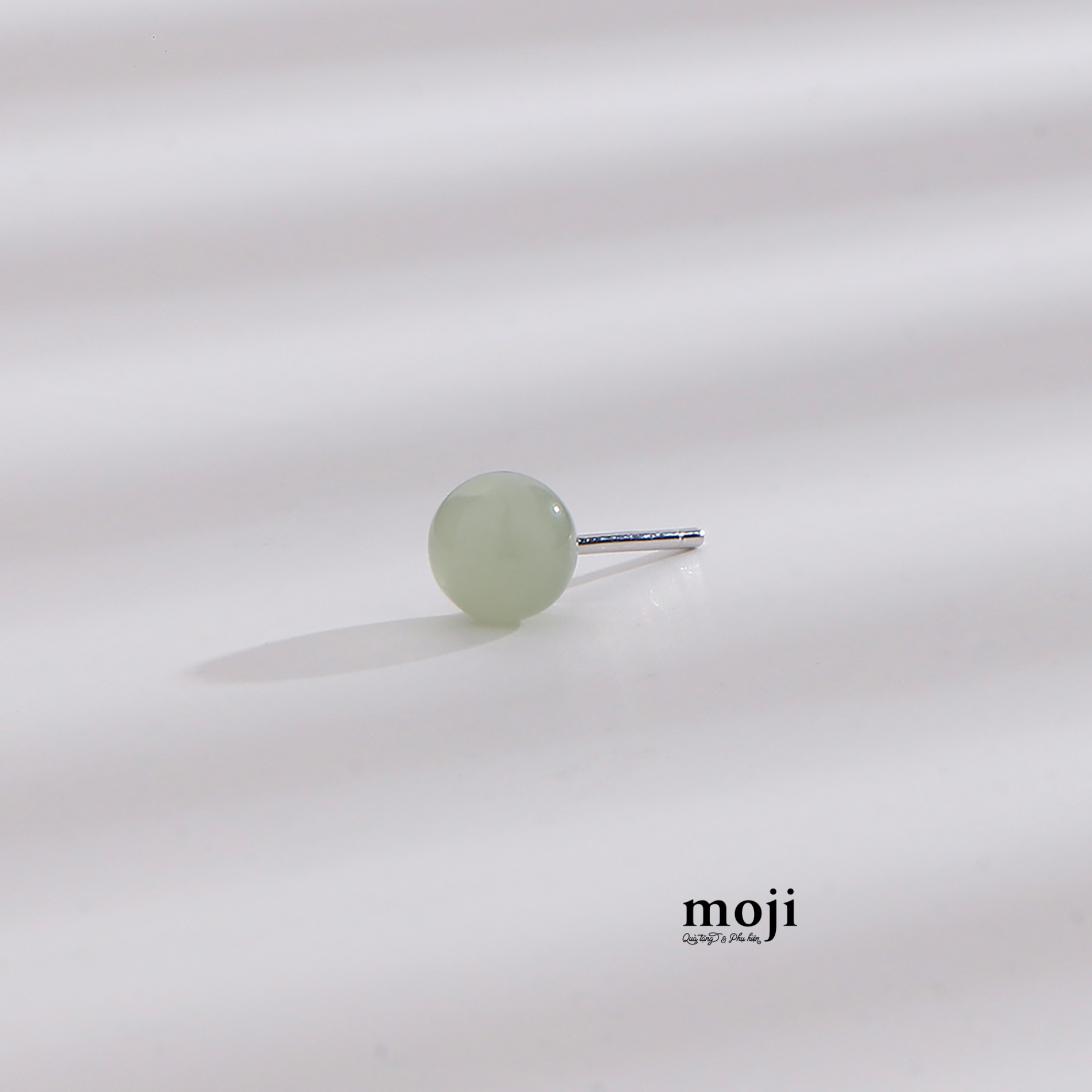 Khuyên tai MJ lẻ Jade green circle stone