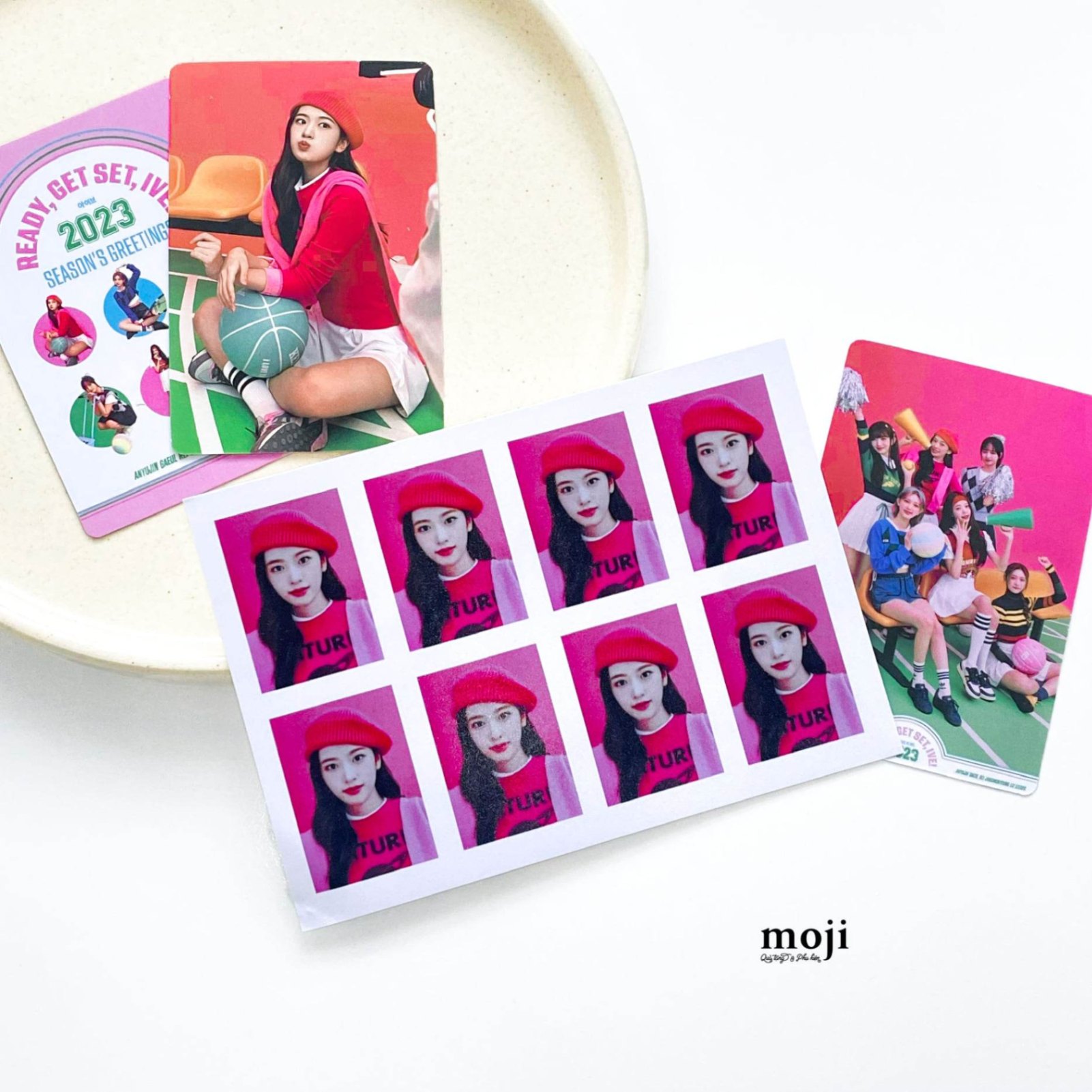 ID photo idol IVE Yujin 2023 Season's greetings