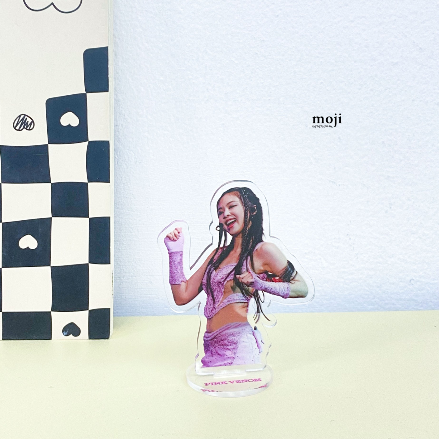 Tượng trưng bày trang trí idol BLACKPINK Jennie Pinkchella 2023