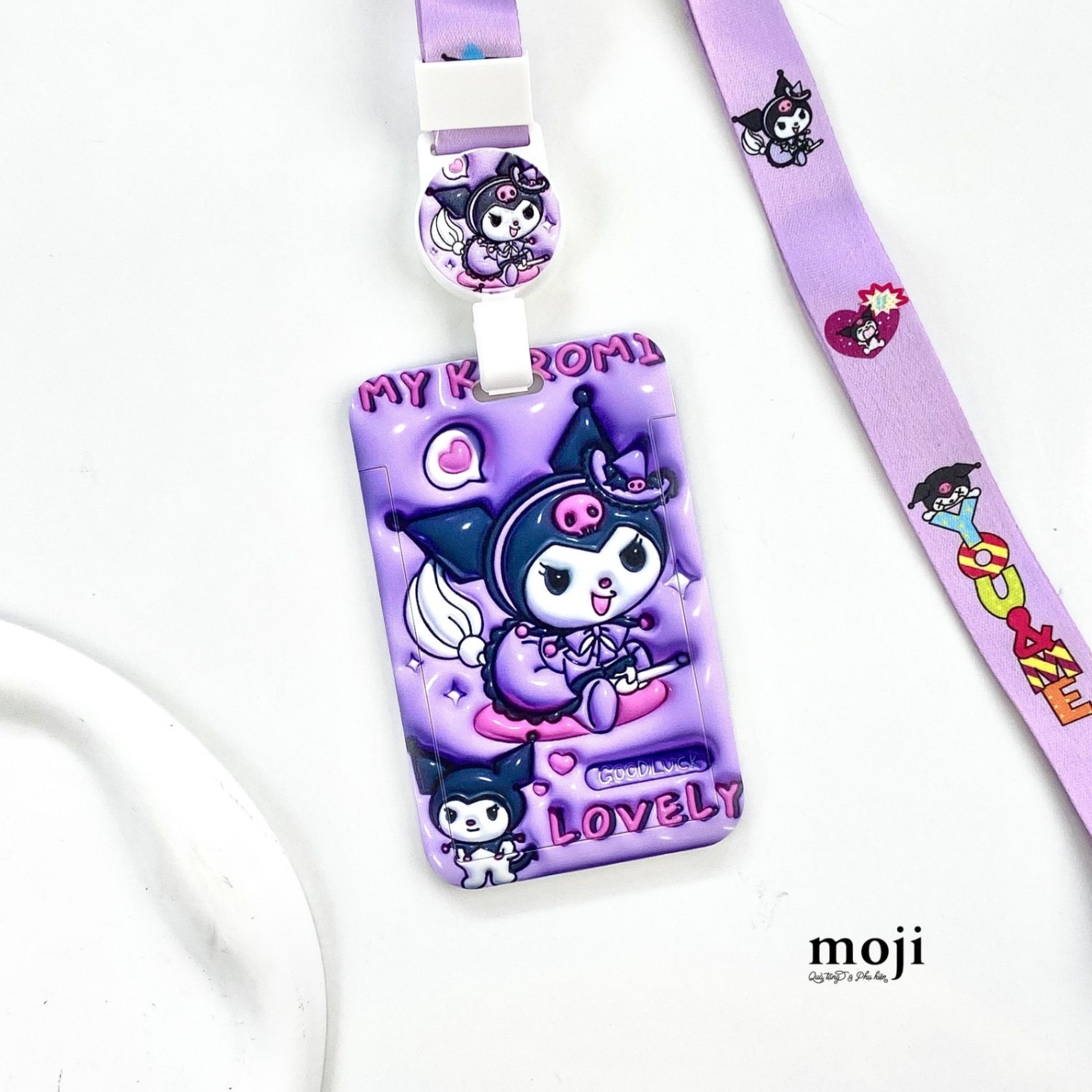 Đeo thẻ dọc Sanrio family Kuromi lovely 3D pattern kèm strap dây kéo co dãn 7x11