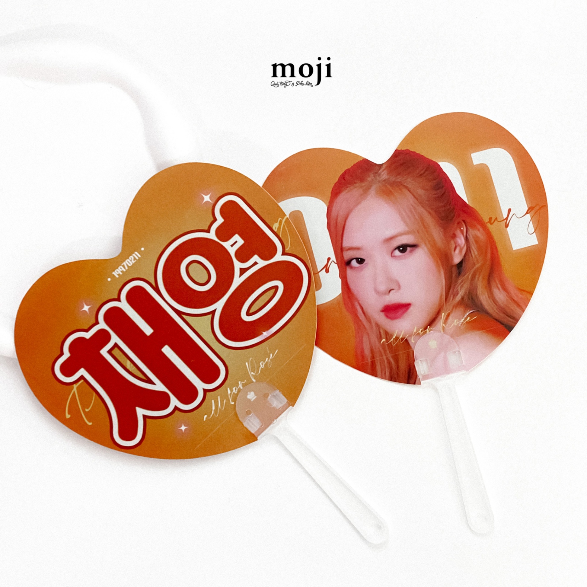 Quạt nhựa cầm tay idol BLACKPINK Rosé blond heart shape