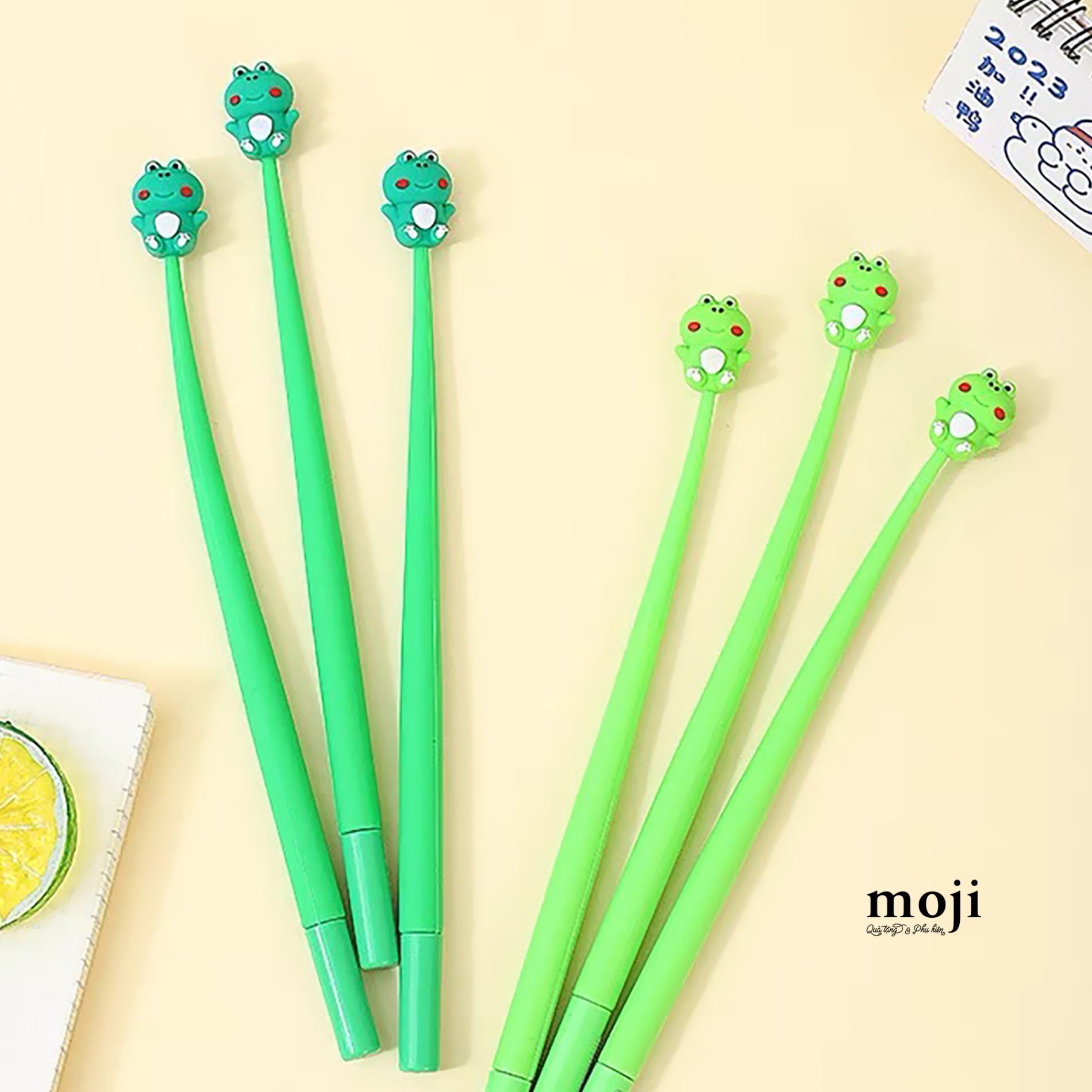 Bút viết Little frog má hồng