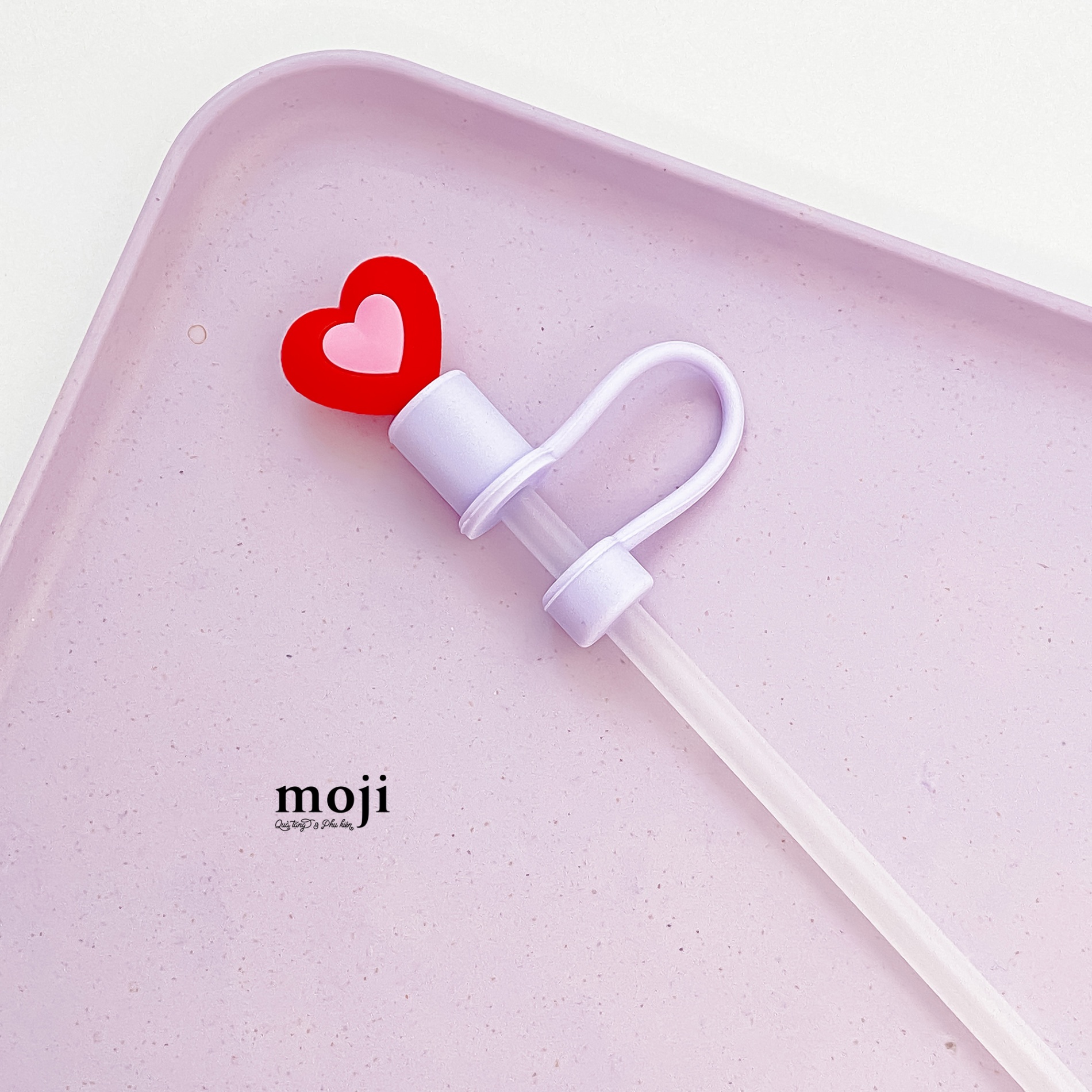 Ống hút nhựa kèm nút bịt silicone Love Heart Tunnel
