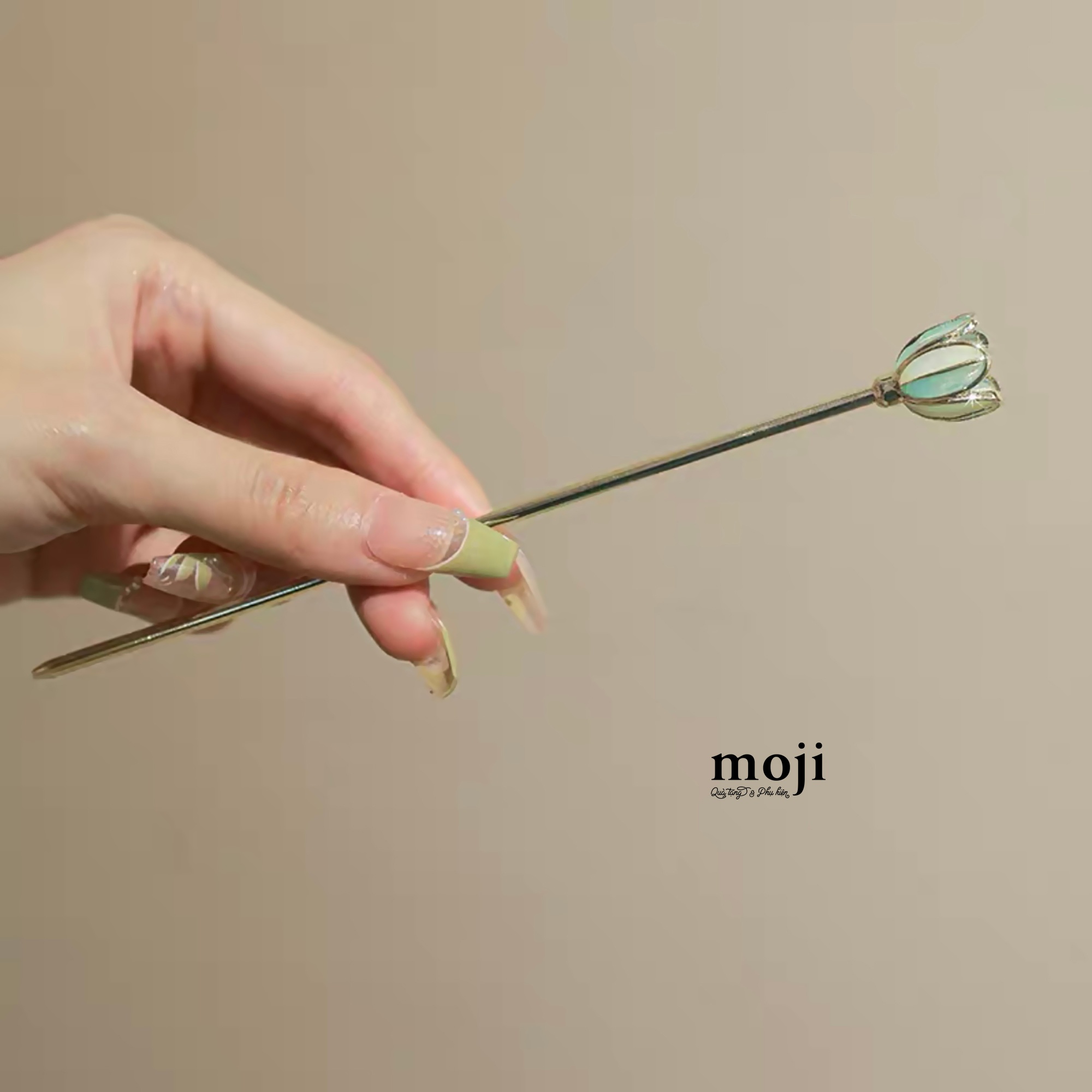 ThumbnailUri