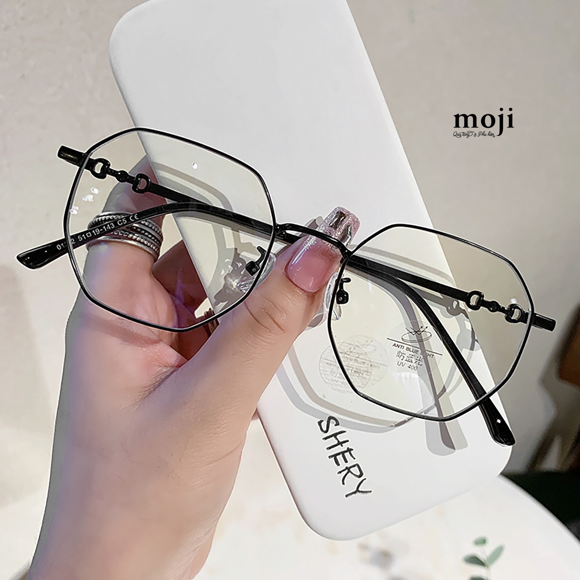 Kính gọng kim loại Double D móc nối góc cạnh chân bọc nhựa