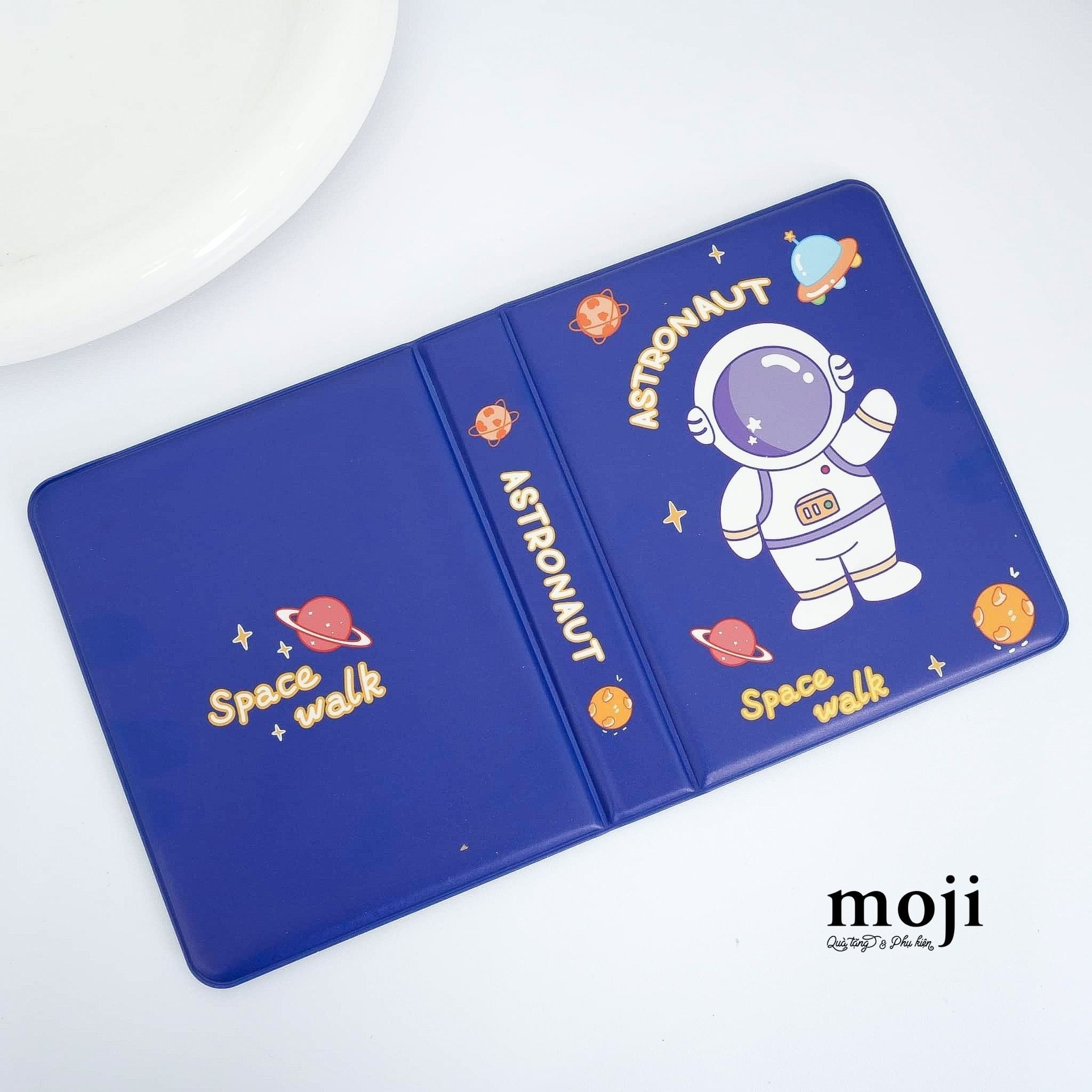 Album ảnh đựng card Phi hành gia astronaut space walk 2x11x13
