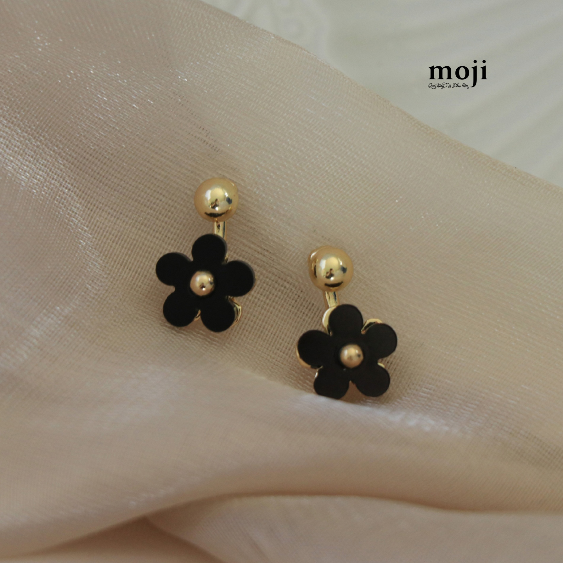 Khuyên tai MJ Black flower