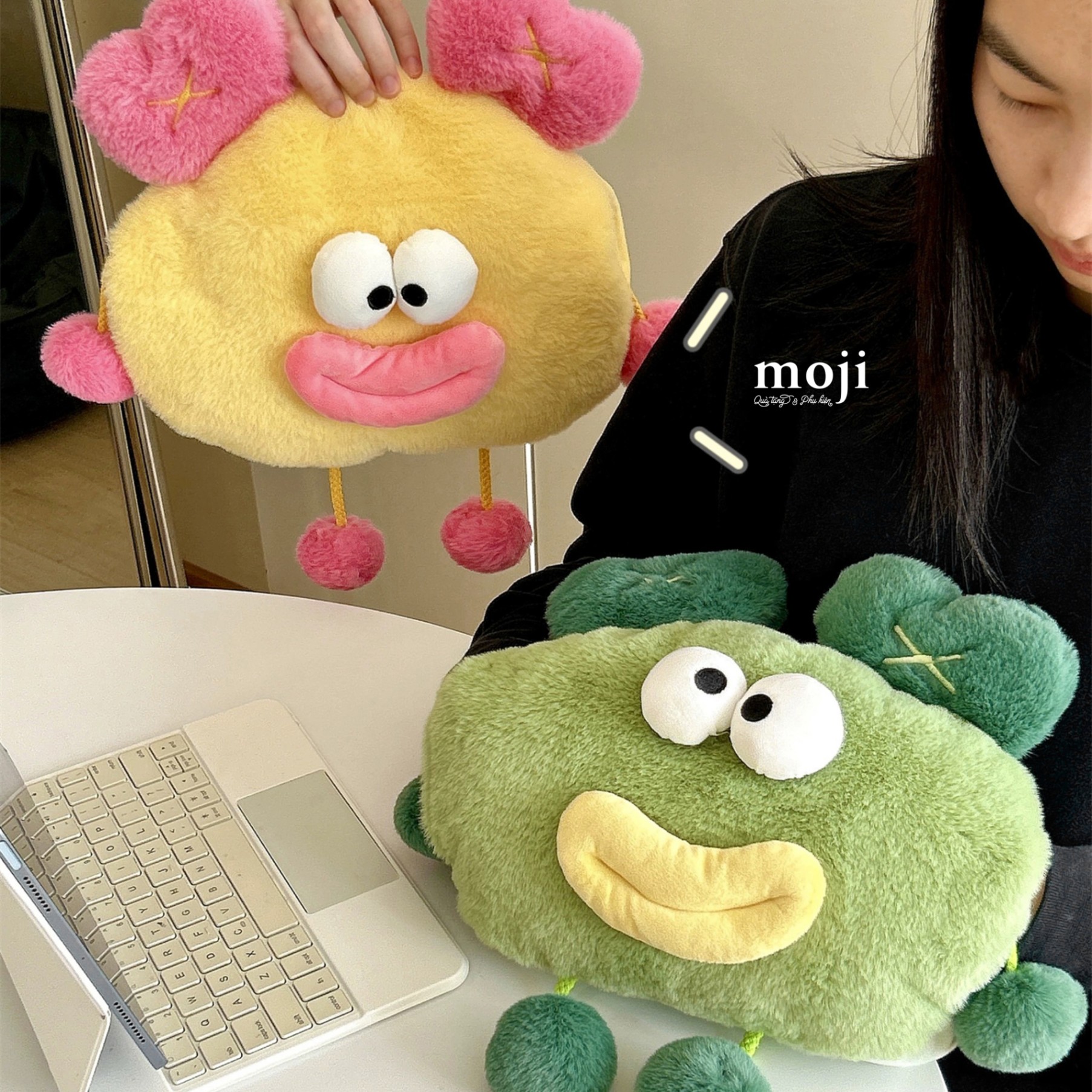 Gối sưởi Funny vibes Funny animal big eyes môi dày cục bông sạc điện 25x30