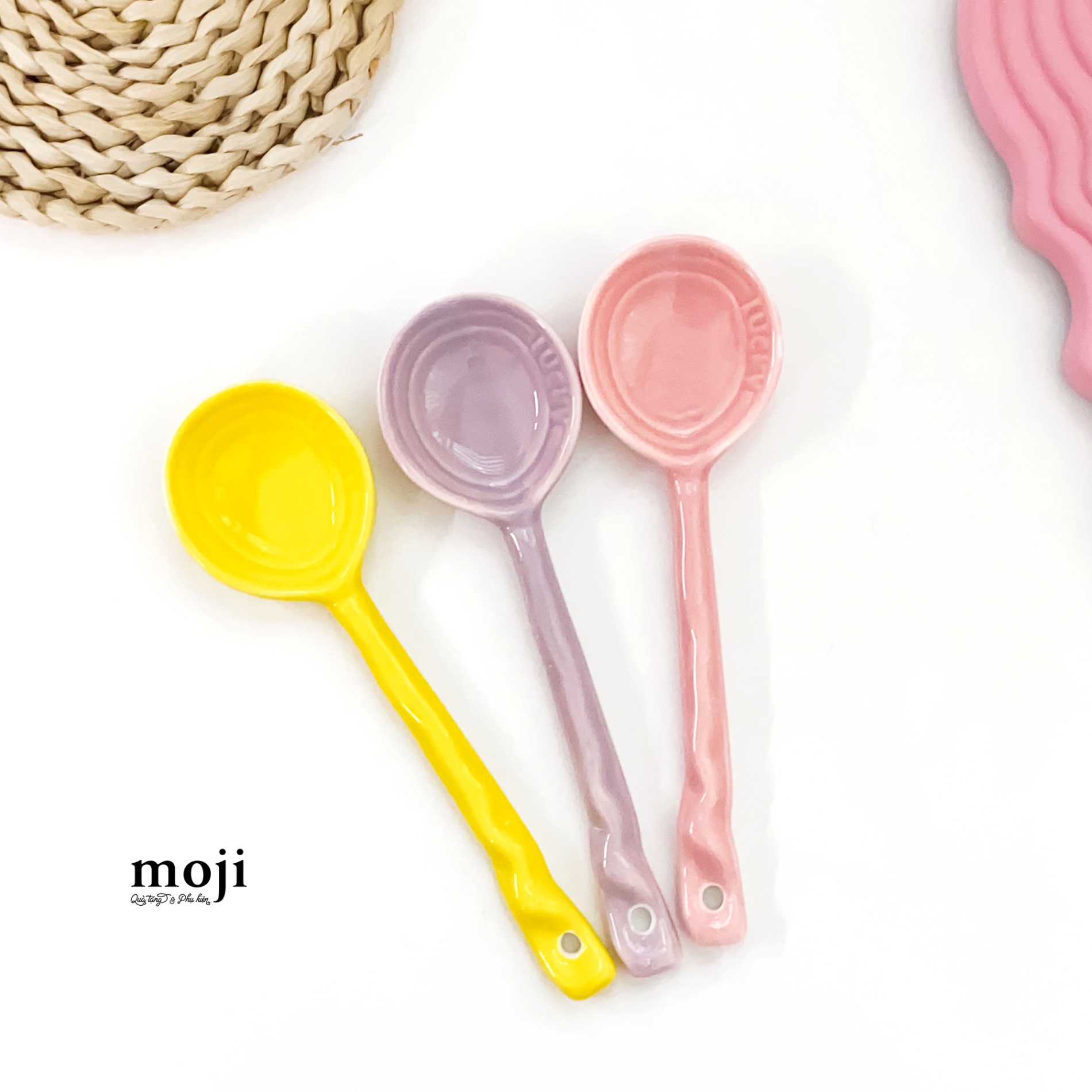 Thìa muỗng sứ Lucky one color