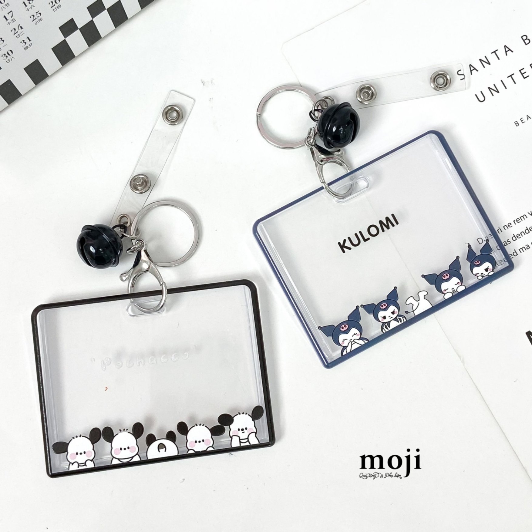 Đeo thẻ ngang trong suốt Sanrio family Kuromi Pochacco leng keng 7x9