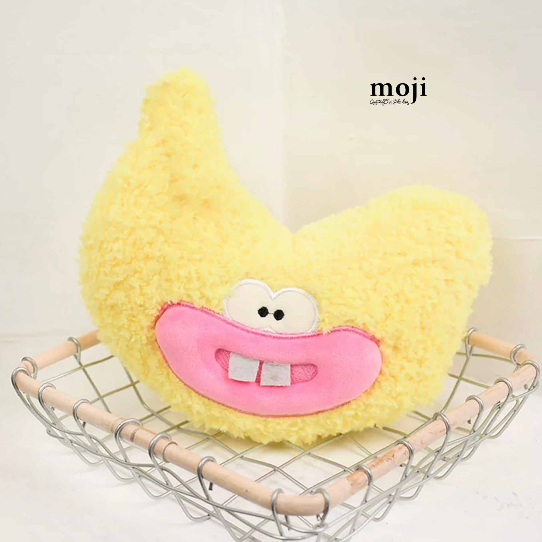 Gấu bông MS Funny vibes fruit banana môi dày 25cm