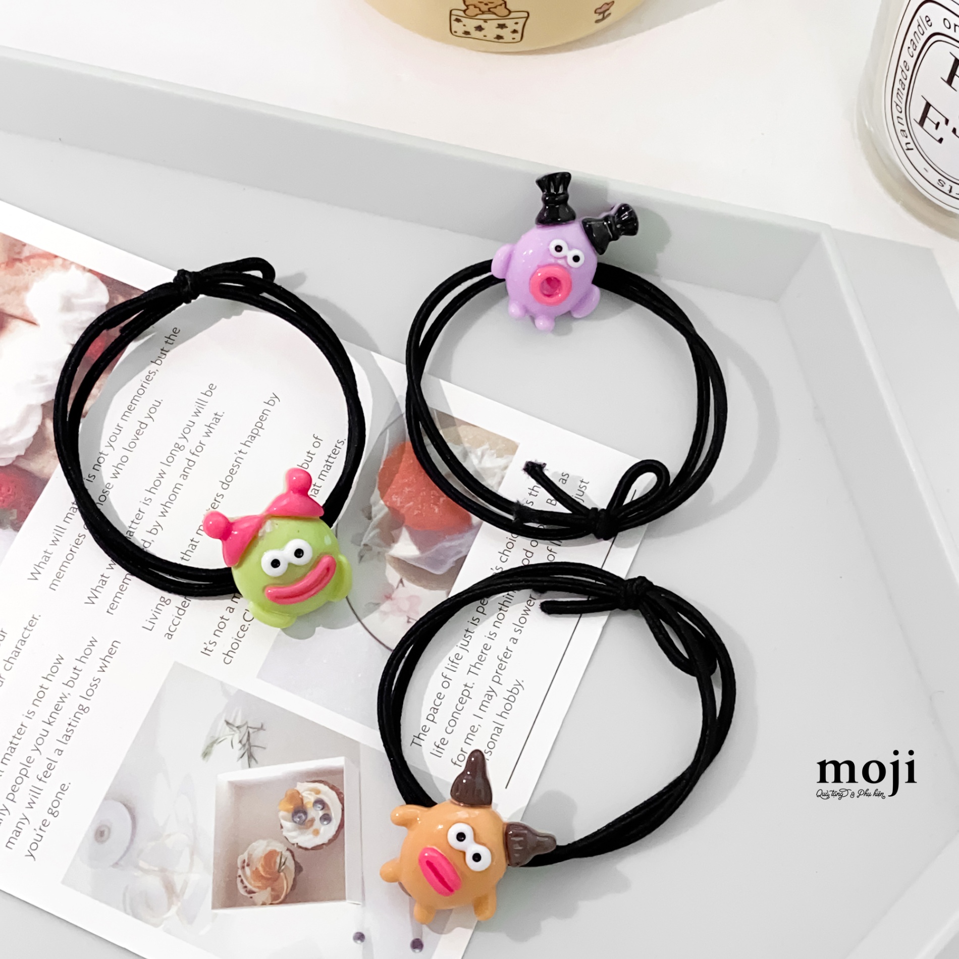 Buộc tóc sợi Funny vibes big eyes face môi dày