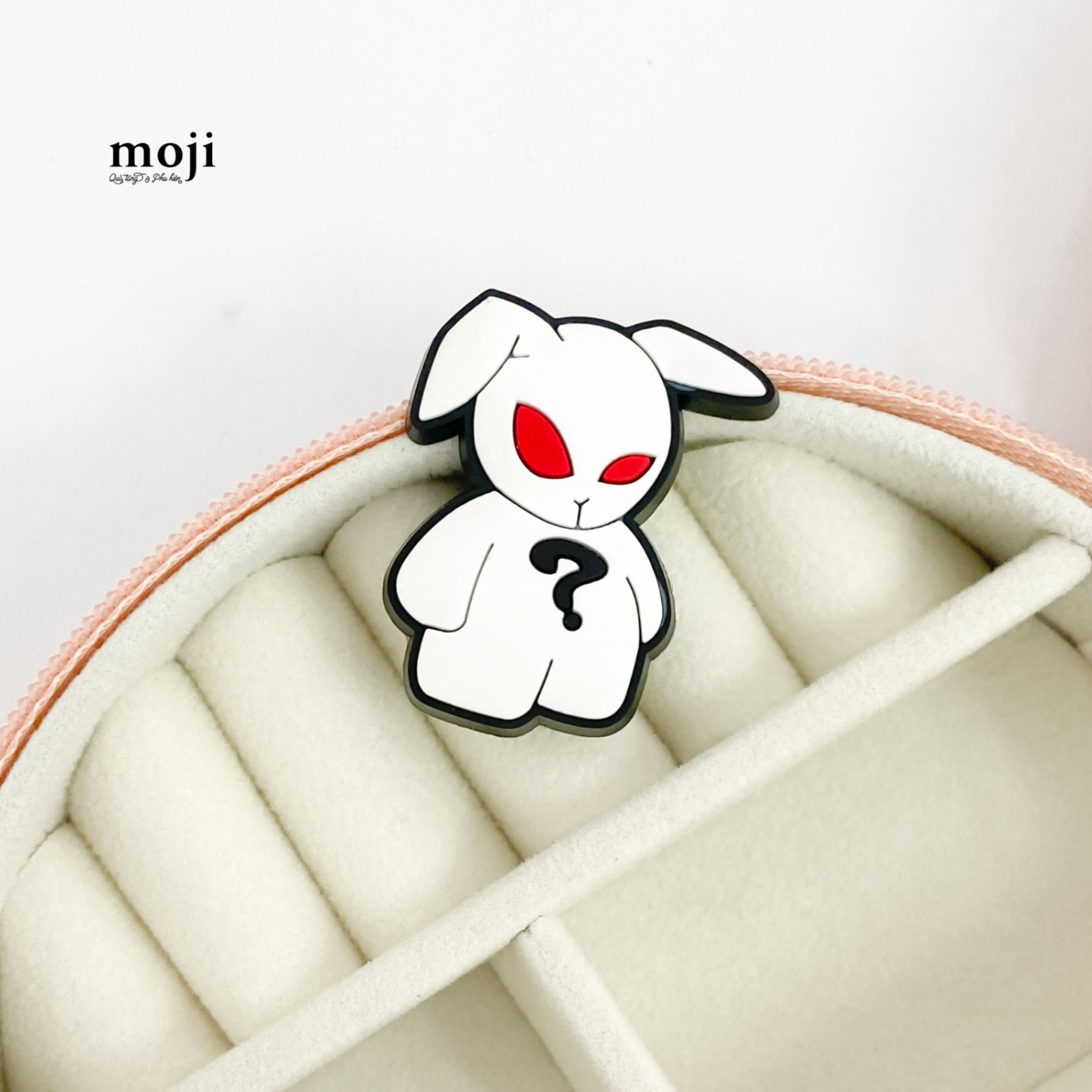 Jibbitz crocs Question rabbit