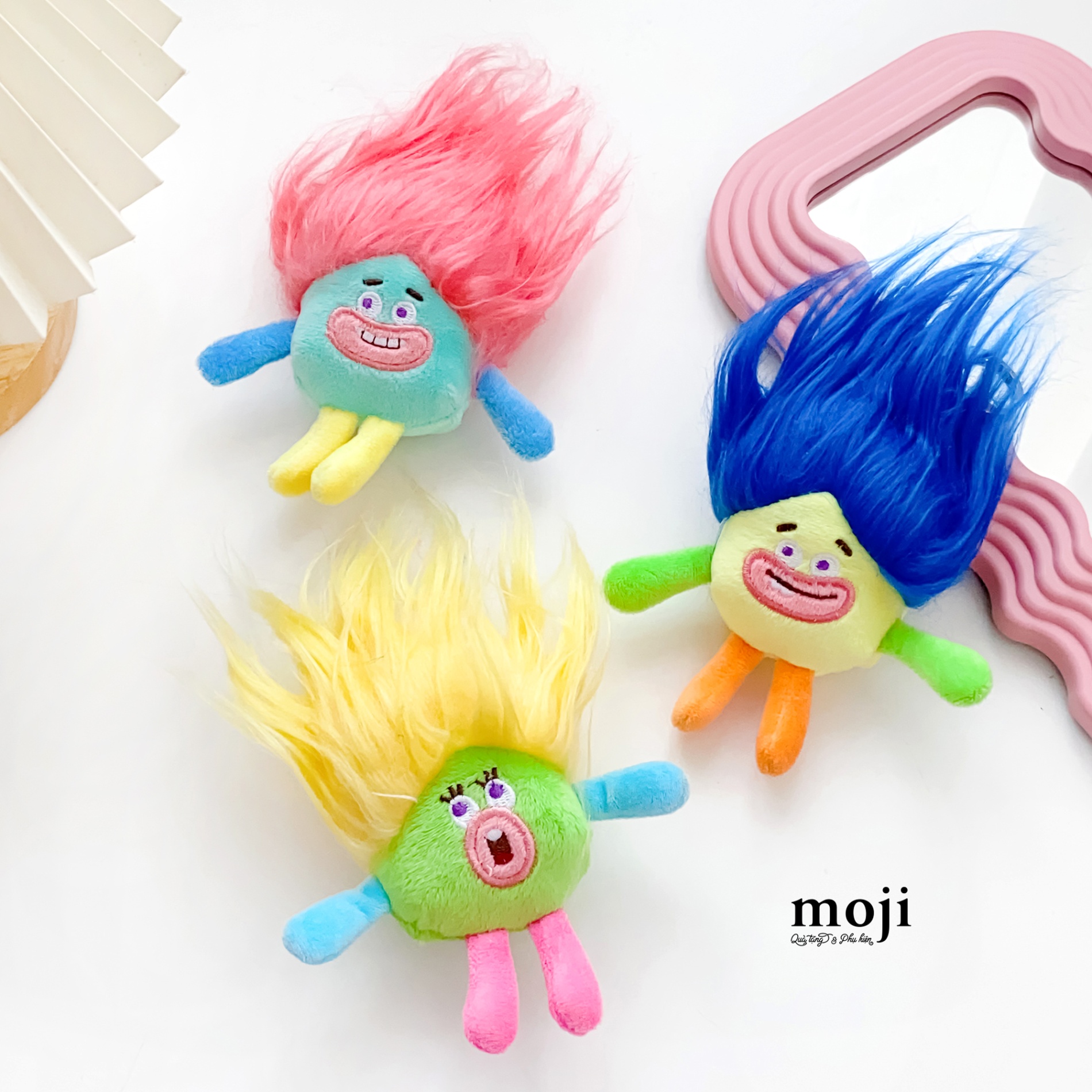 Móc khóa nhồi bông Funny vibes colorful body môi dày có tóc