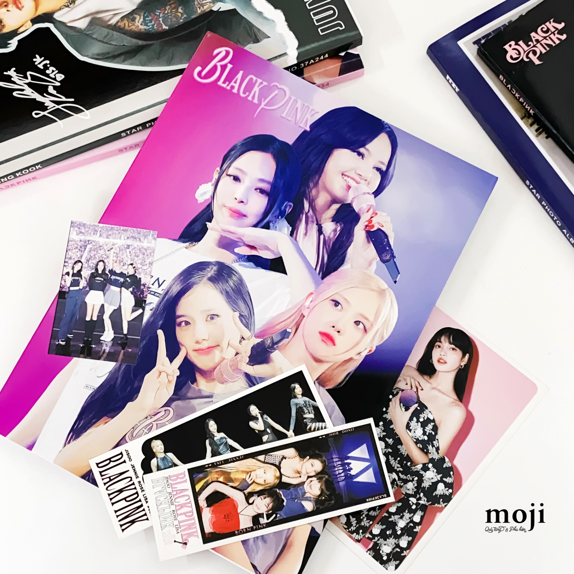 Photobook idol BLACKPINK World tour Star photo 37A233 20x28