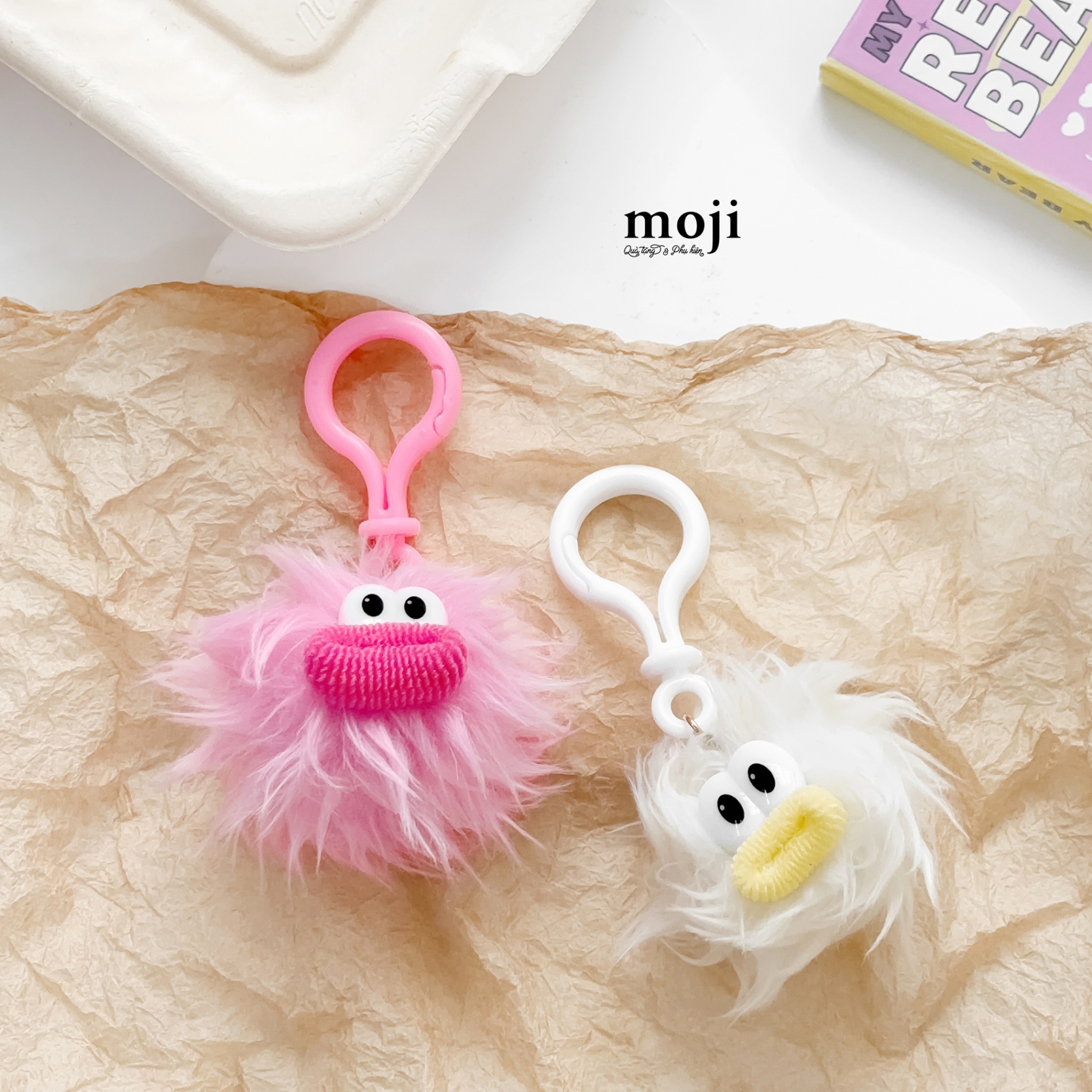 Móc khóa cục bông Funny vibes face big eyes môi dày lông xù
