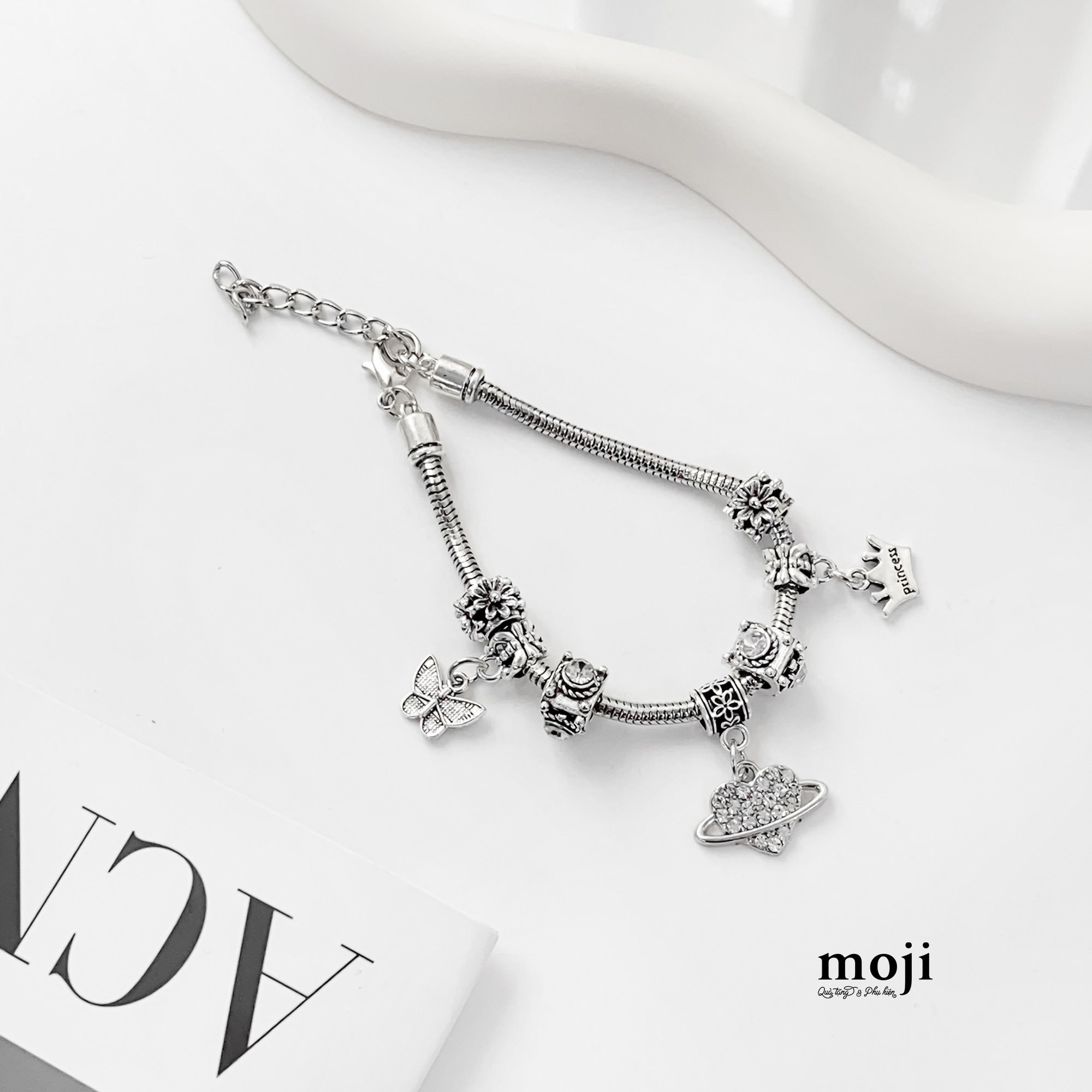 Vòng tay charm Heart planet butterfly princess