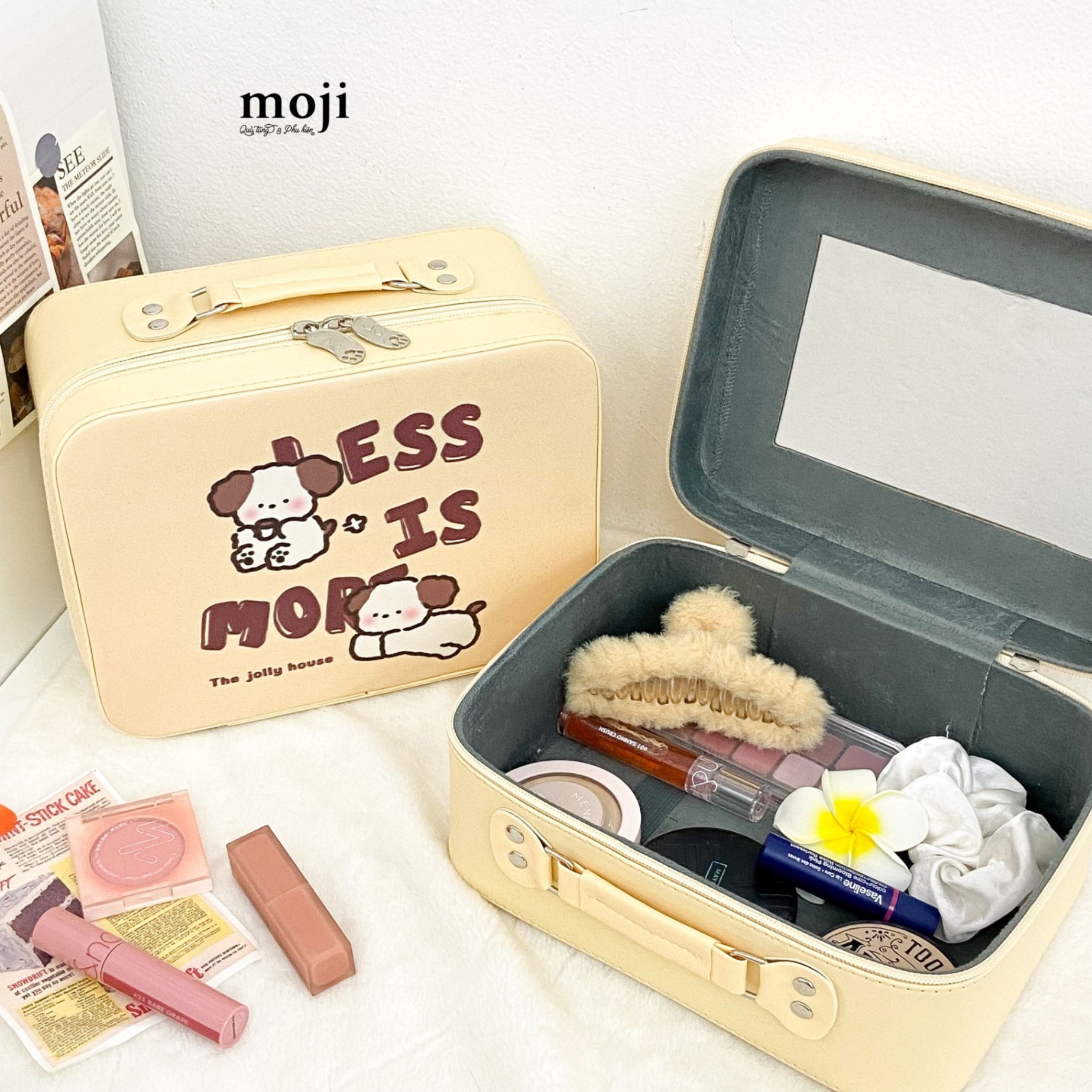 Hộp đựng mỹ phẩm Cute dog less is more 11x19x24