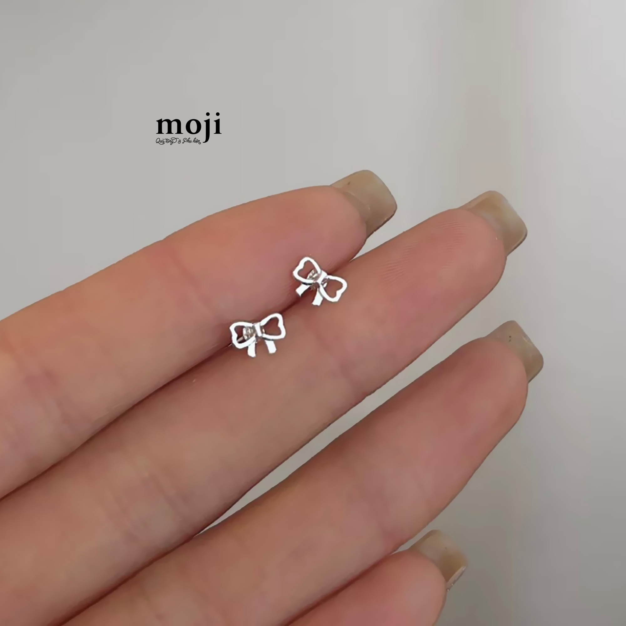 Khuyên tai mạ bạc Nơ nhỏ trái tim little bow nơ