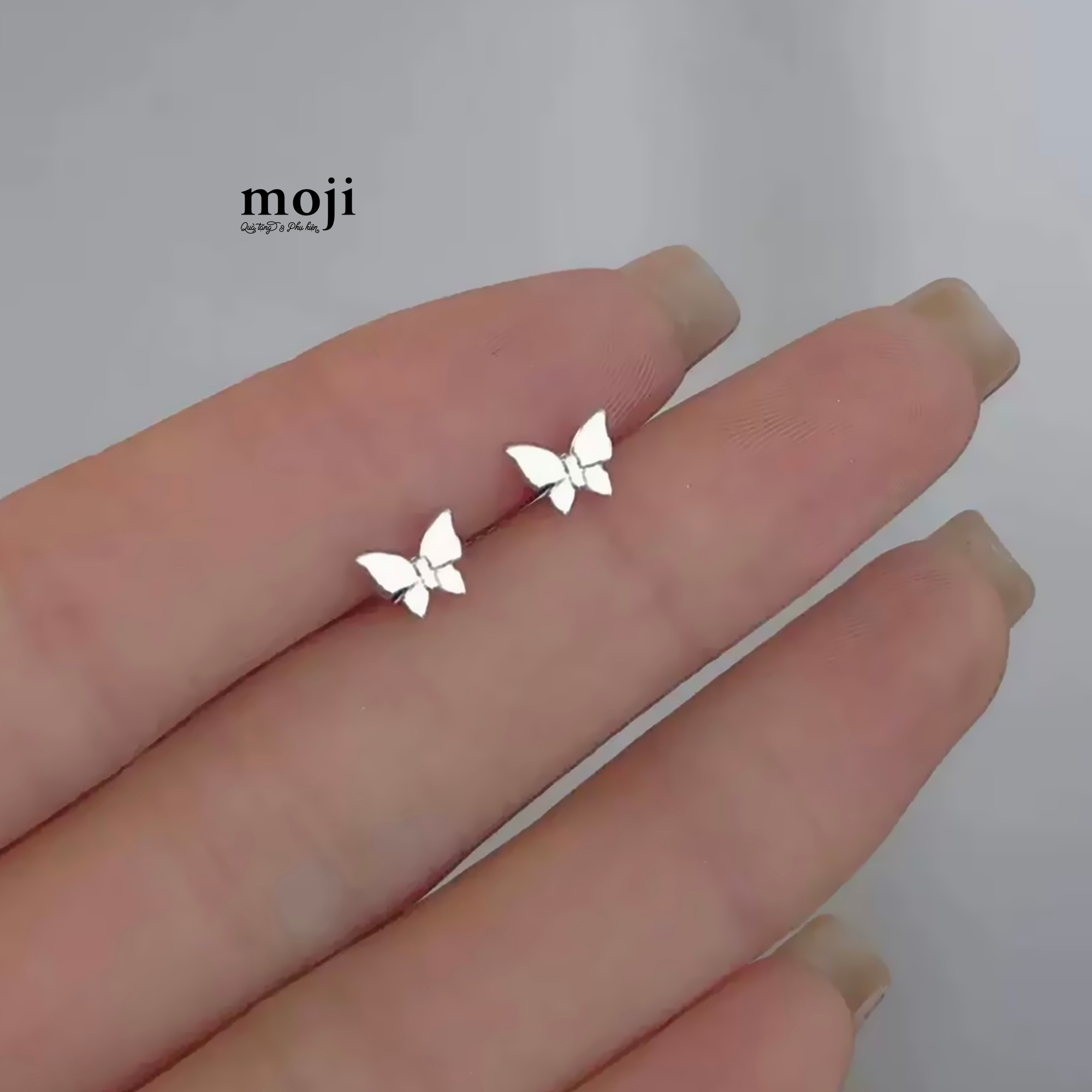 Khuyên tai mạ bạc Little butterfly