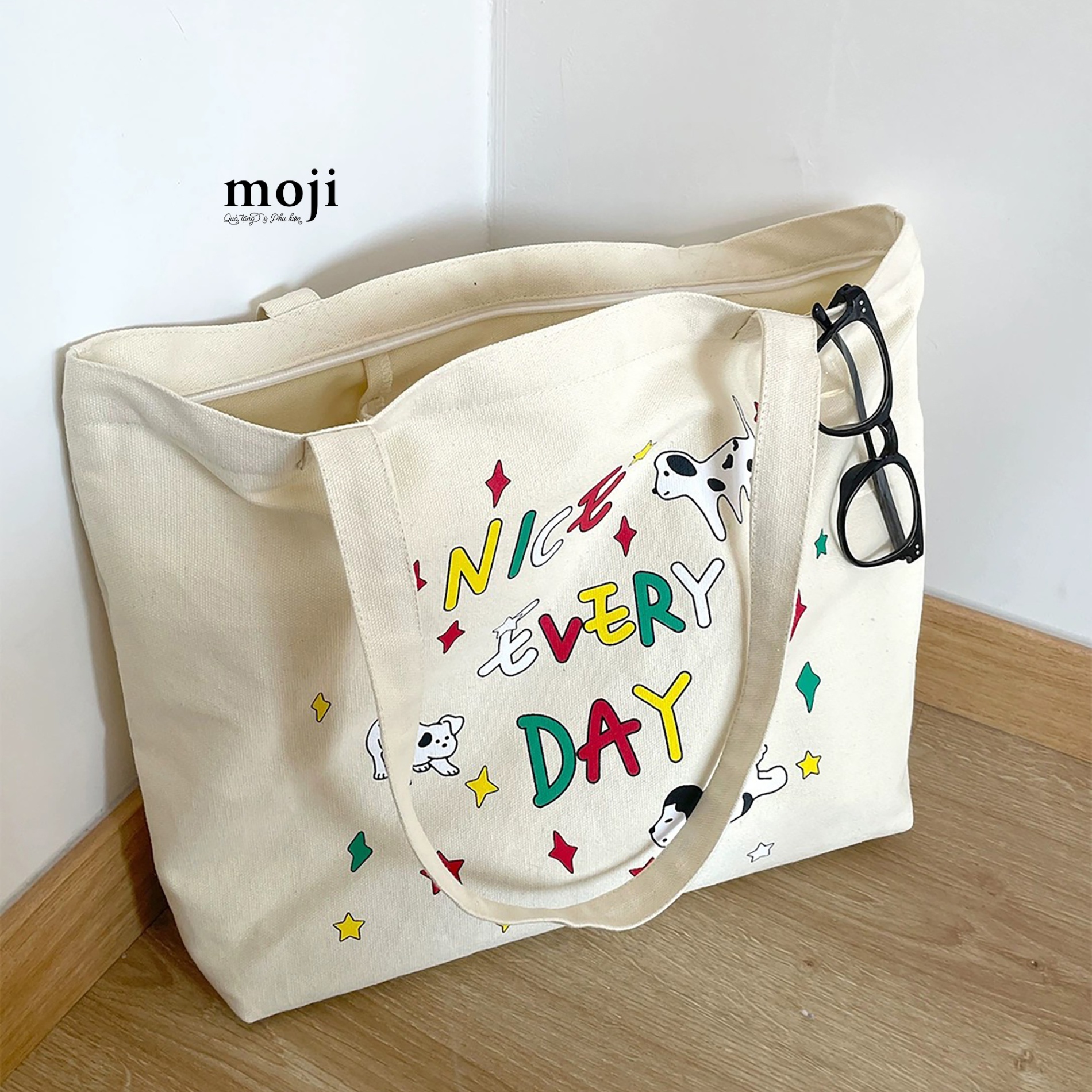 Túi đeo vải Cute dog nice every day 12x31x33