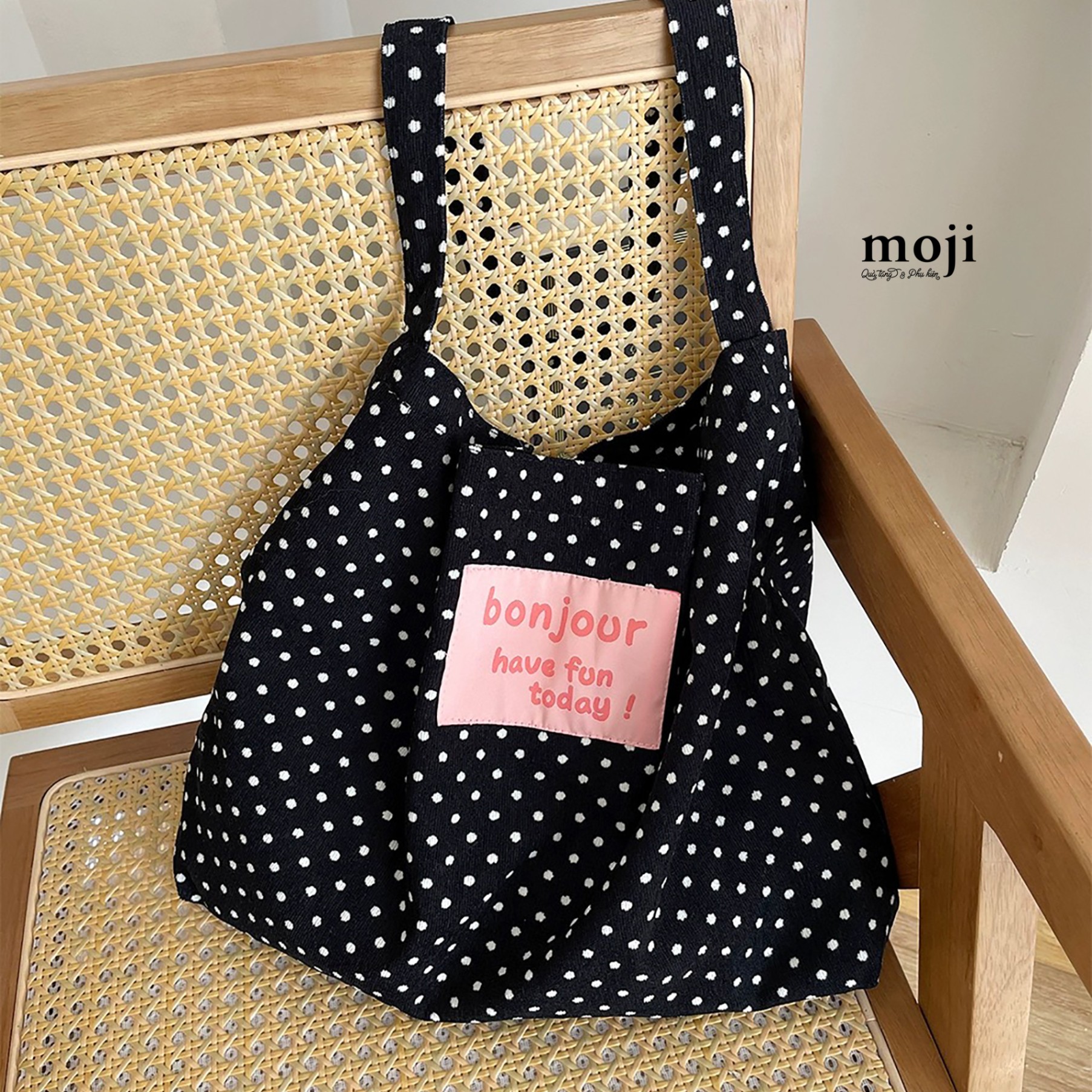 Túi đeo chéo vải Bonjour have fun today nền chấm bi 6x31x44