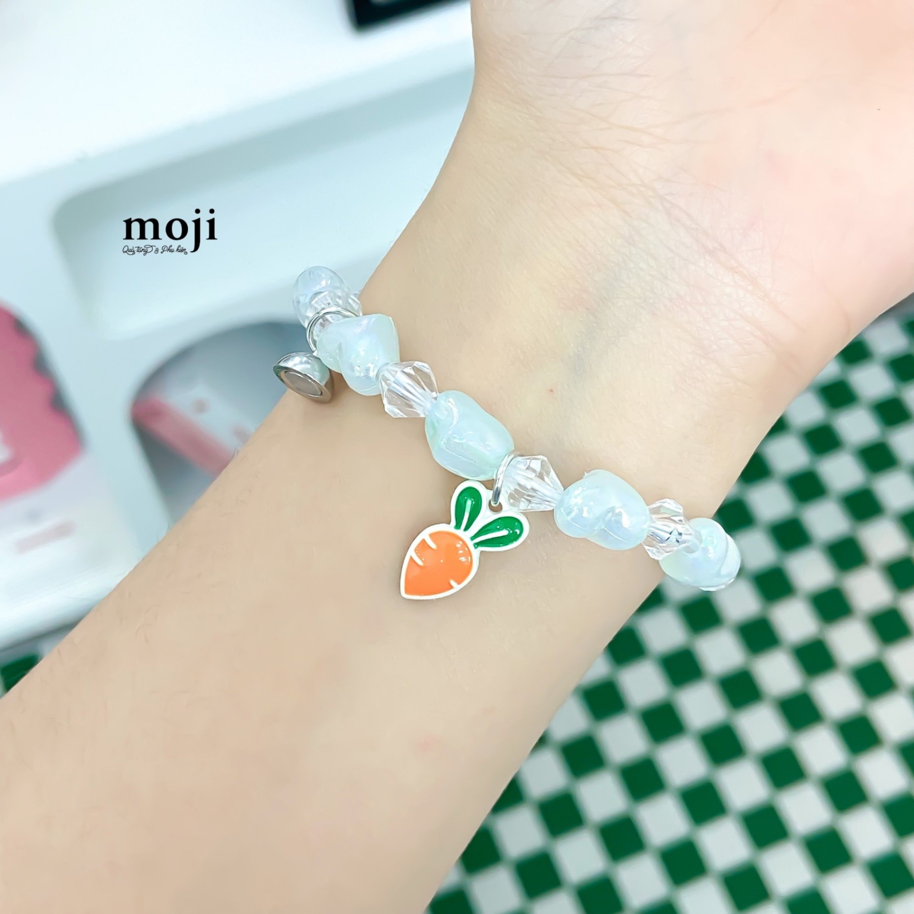 ThumbnailUri