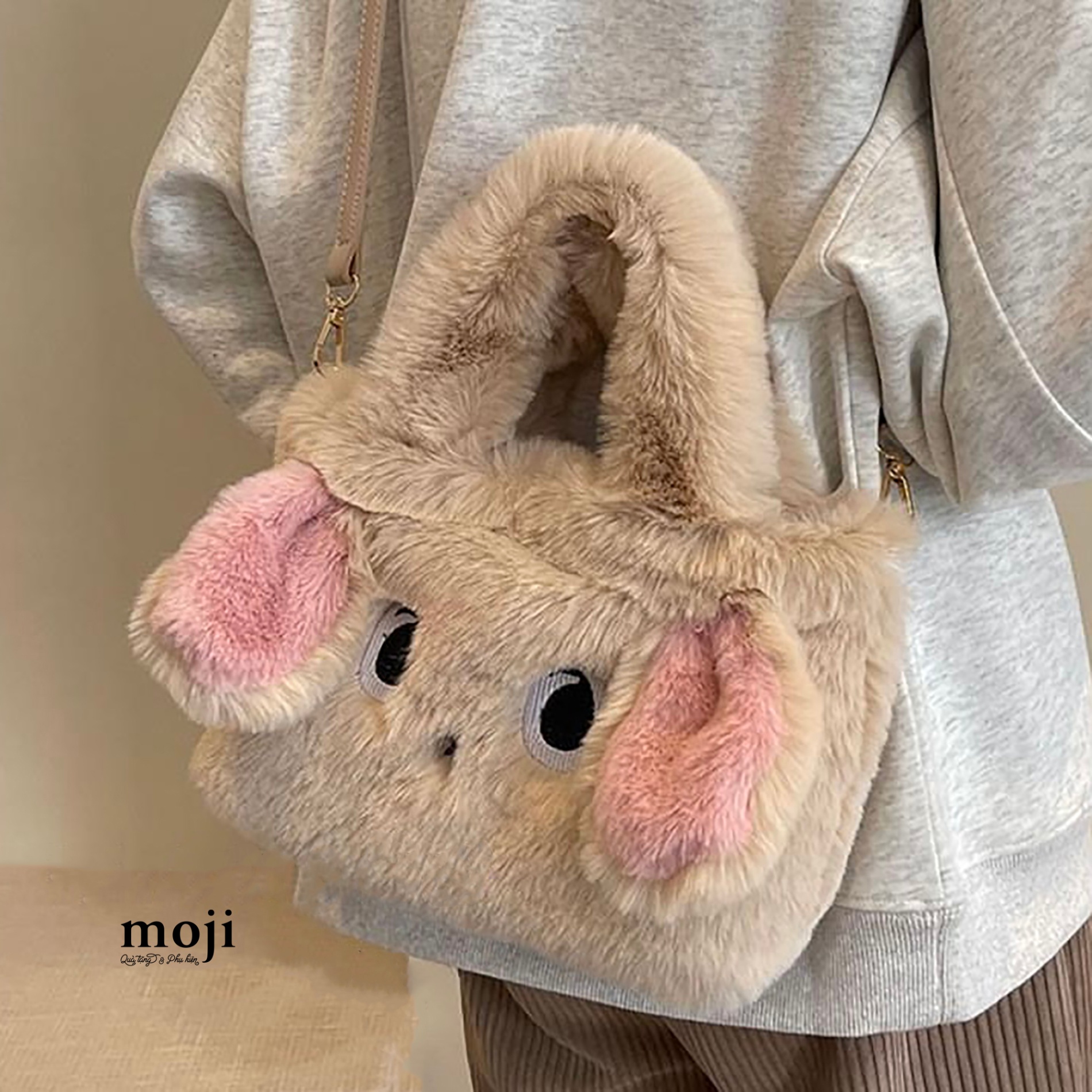 Túi đeo vải lông xù Rabbit big eyes face có tai phối màu 9x12x25