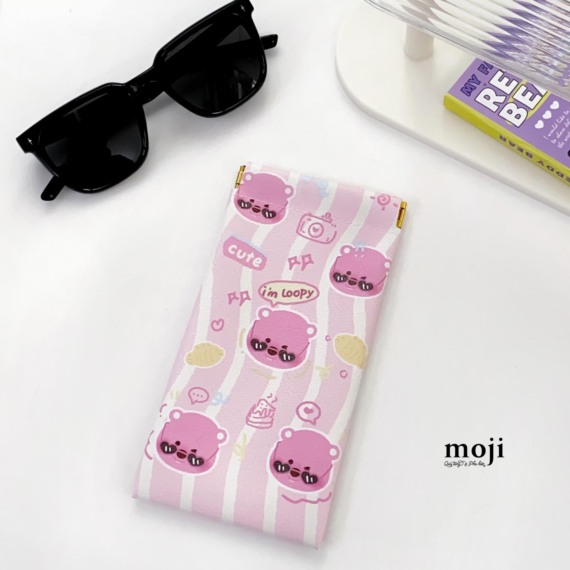 Túi đựng kính Hải ly Loopy đeo kính trái tim 9x18