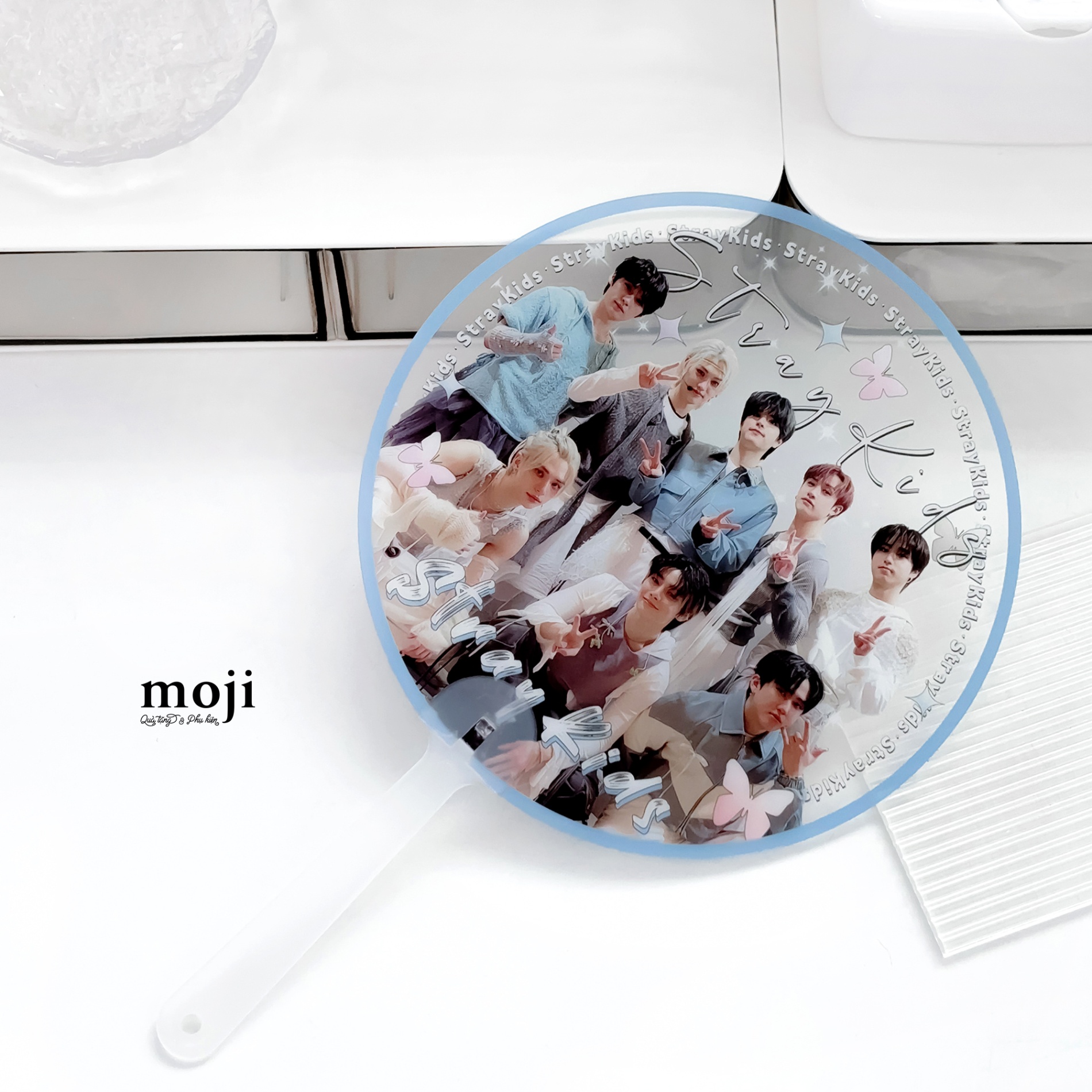 Quạt nhựa cầm tay idol Stray Kids little butterfly star