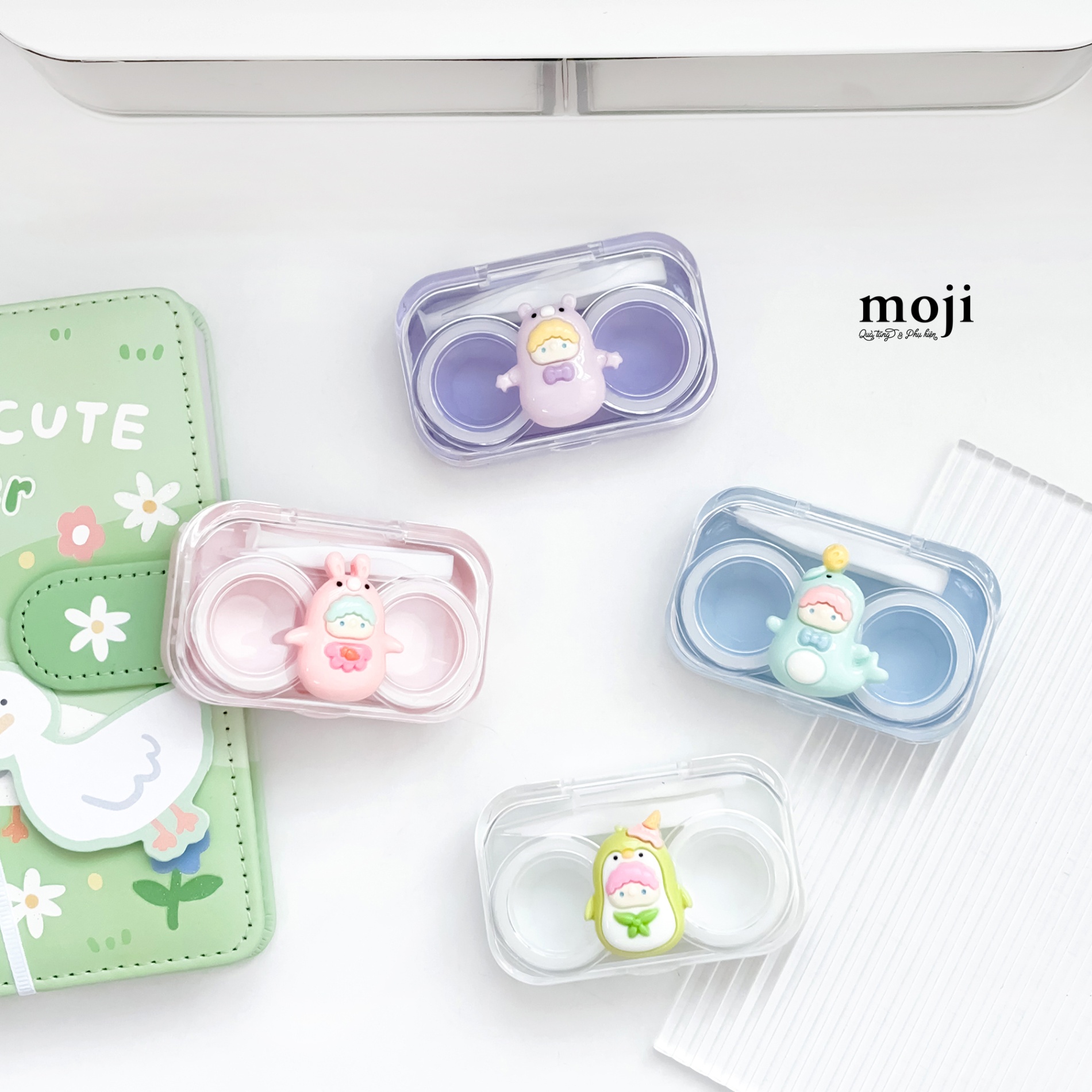Hộp đựng lens Little boy tóc màu cosplay animal