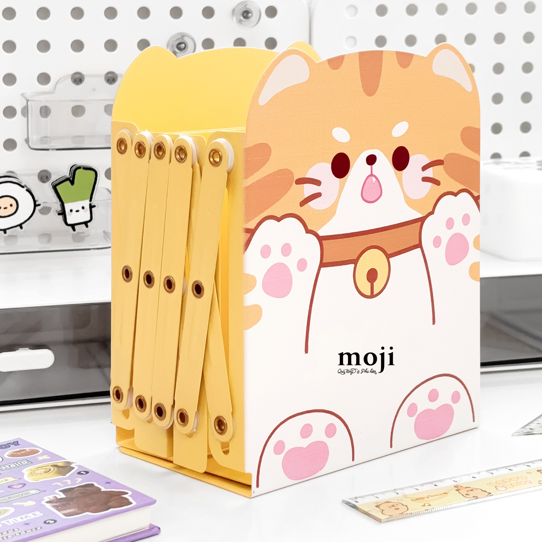 Giá sách kim loại 3 ngăn Cute cat má hồng đeo chuông 10x15x19