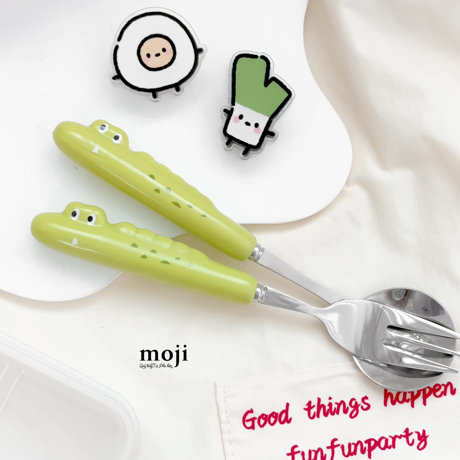 Bộ thìa muỗng nĩa kim loại Cá sấu crocodile