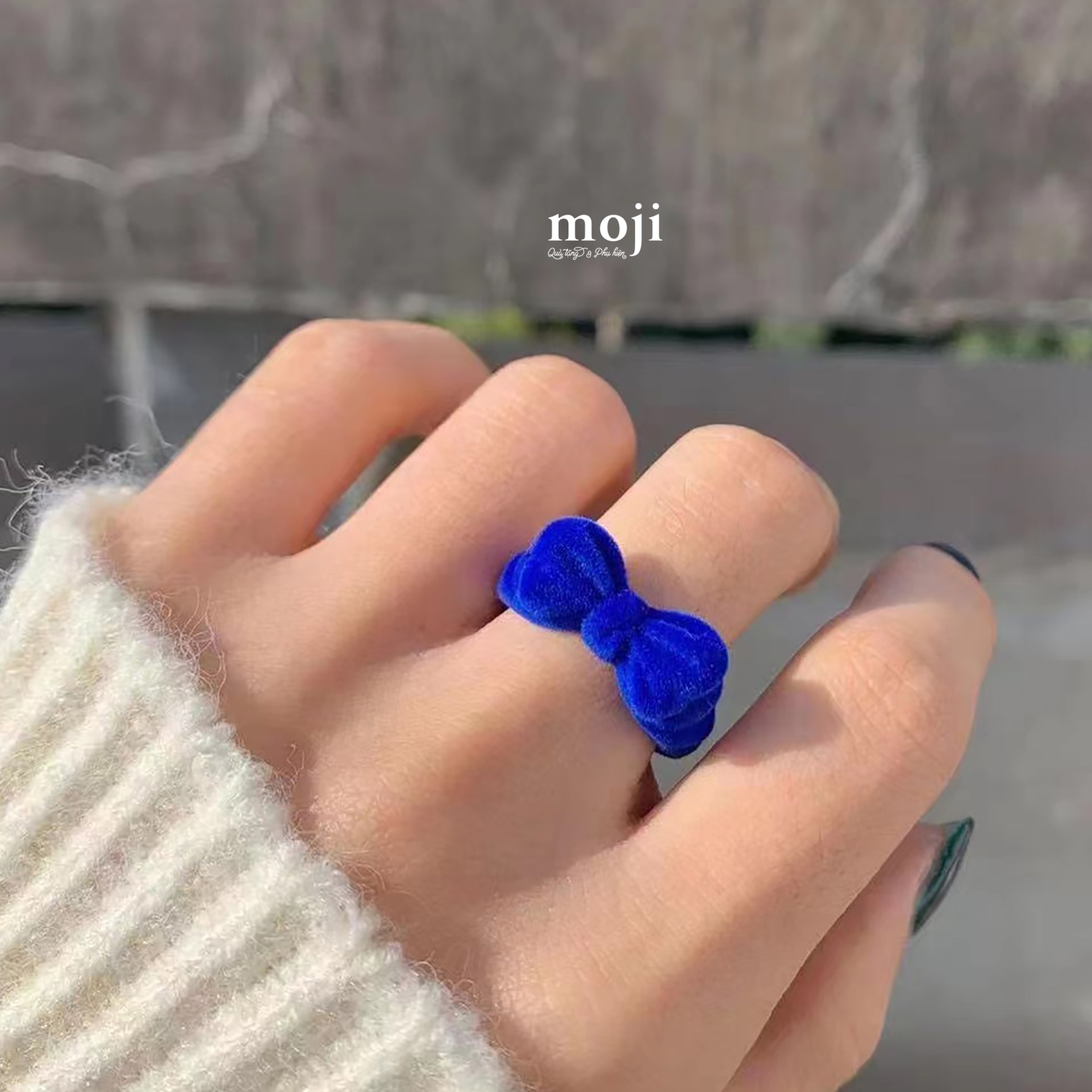 ThumbnailUri