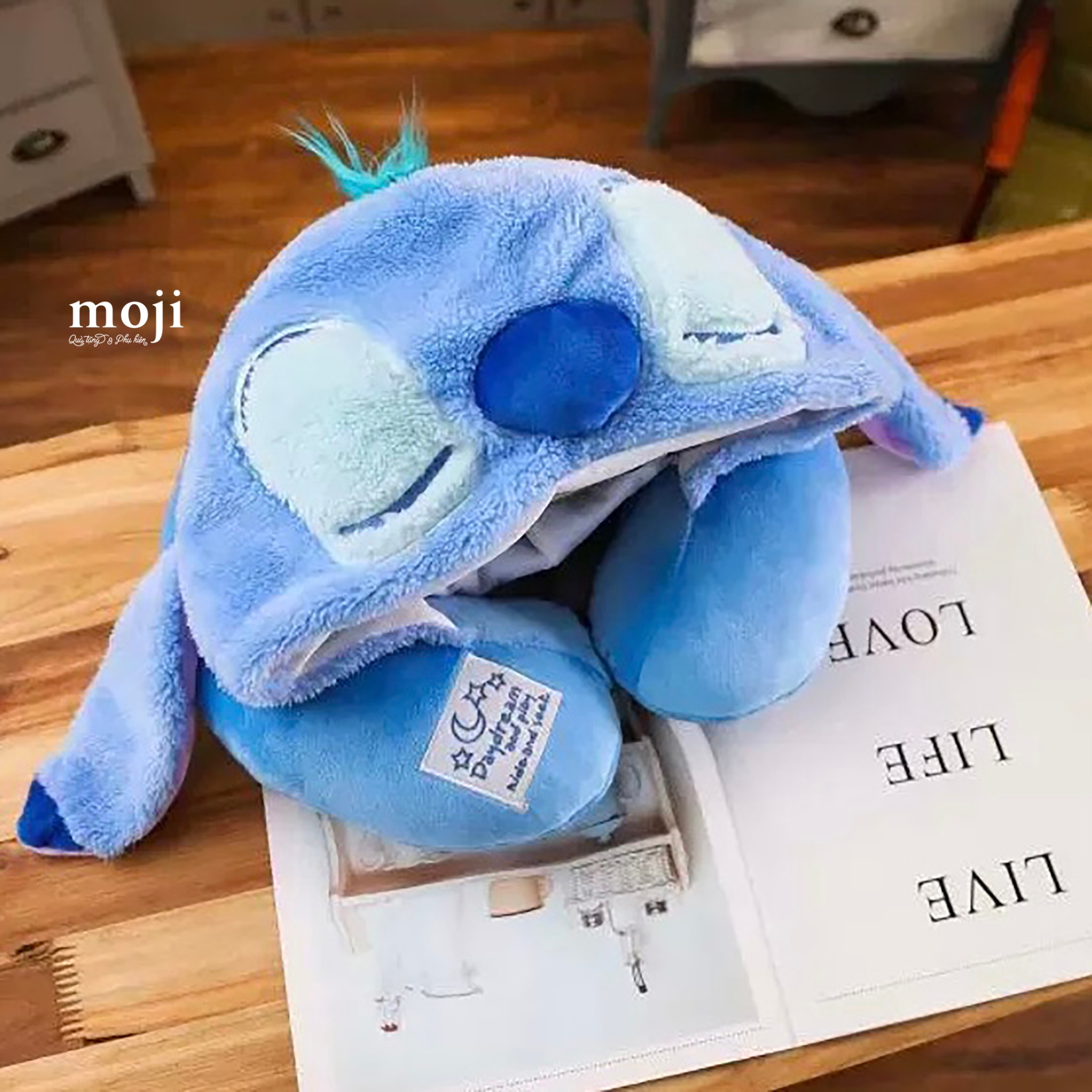 Gấu bông chữ U có mũ Stitch sleeping daydream