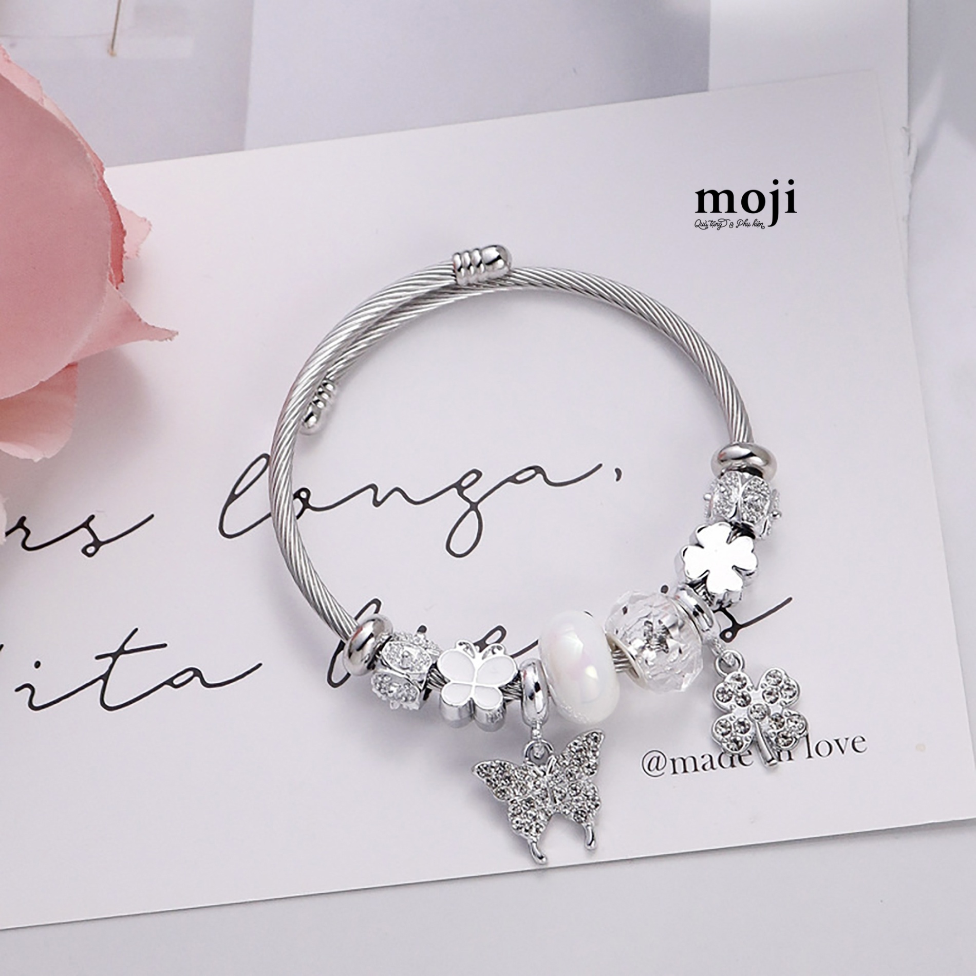 Vòng tay charm Butterfly cỏ may mắn đính đá