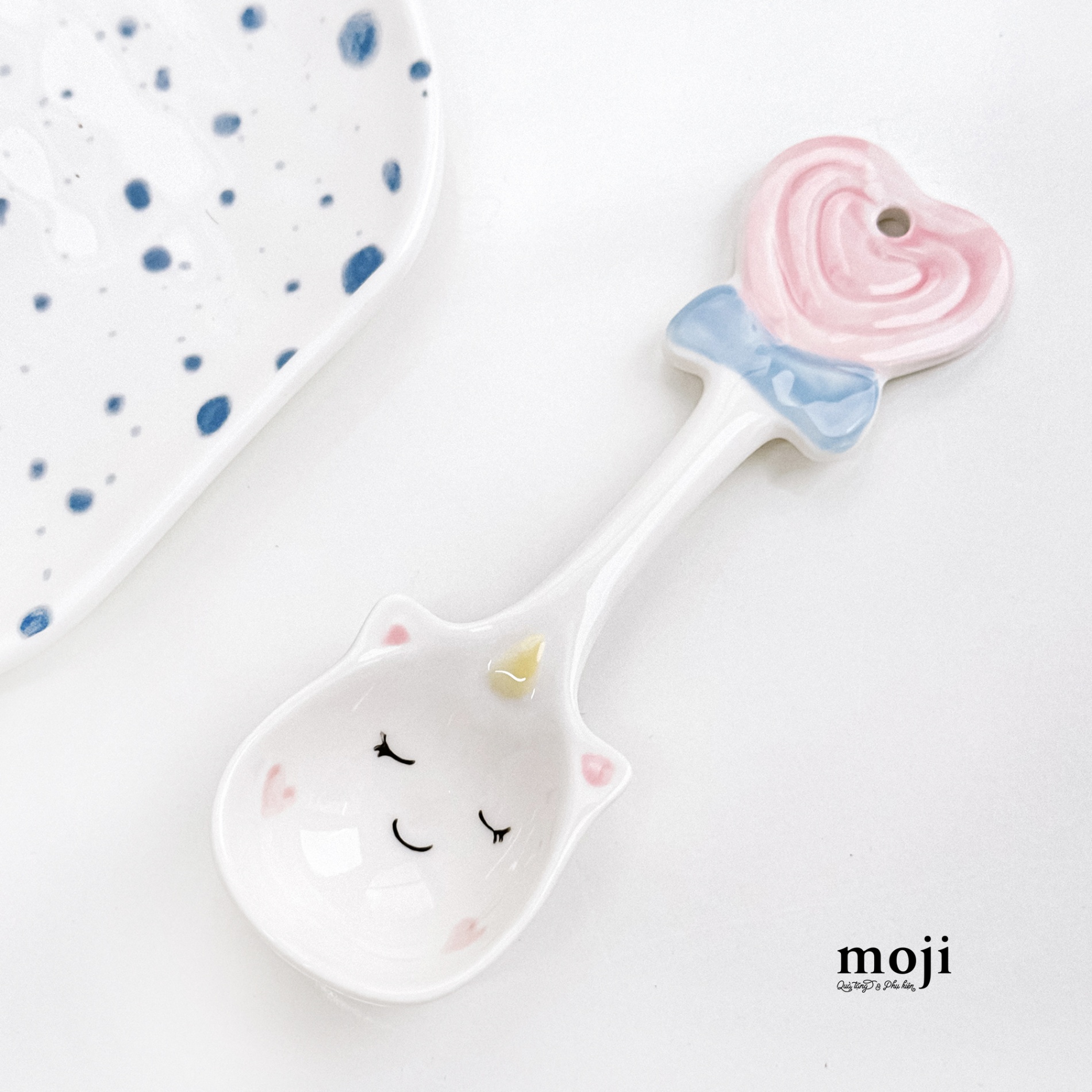 Thìa muỗng sứ Unicorn face heart bow nơ