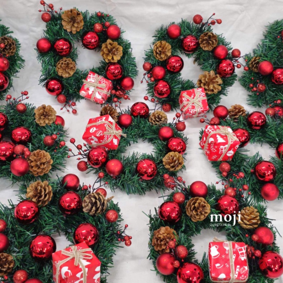 Vòng nguyệt quế Xmas Gói quà quả thông quả châu 25cm
