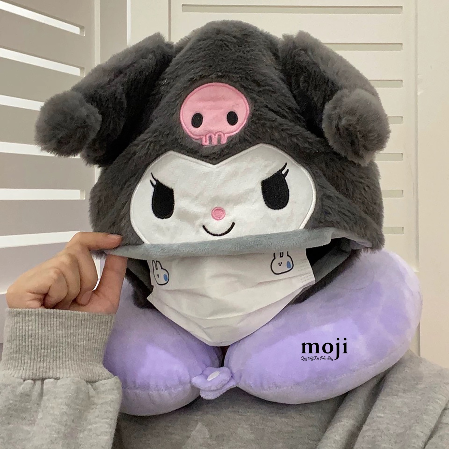 Gấu bông chữ U có mũ Sanrio family Kuromi lông xù có tai
