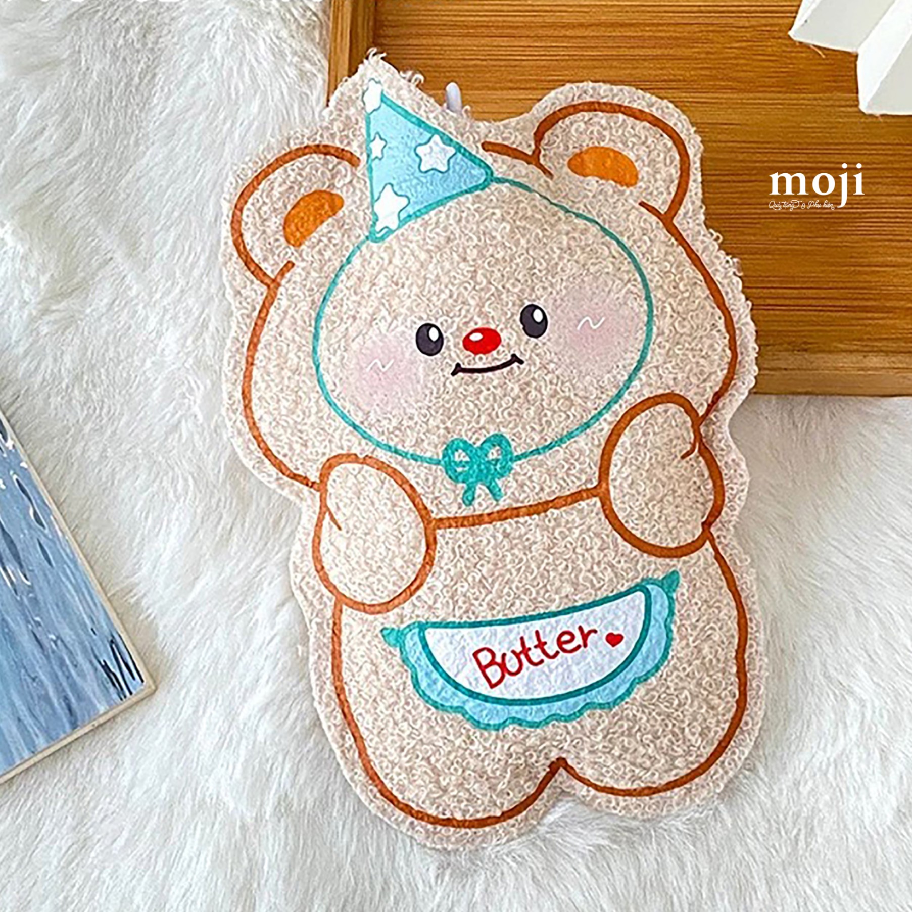 Túi chườm giữ nhiệt bọc vải Butter bear đứng đội mũ party 5x14x19