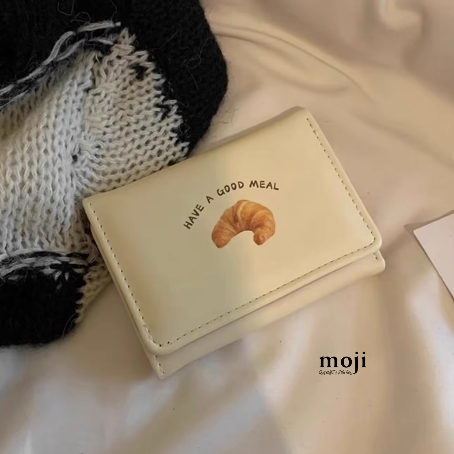 Ví da gập ngắn Croissant bánh sừng bò have a good meal 8x11